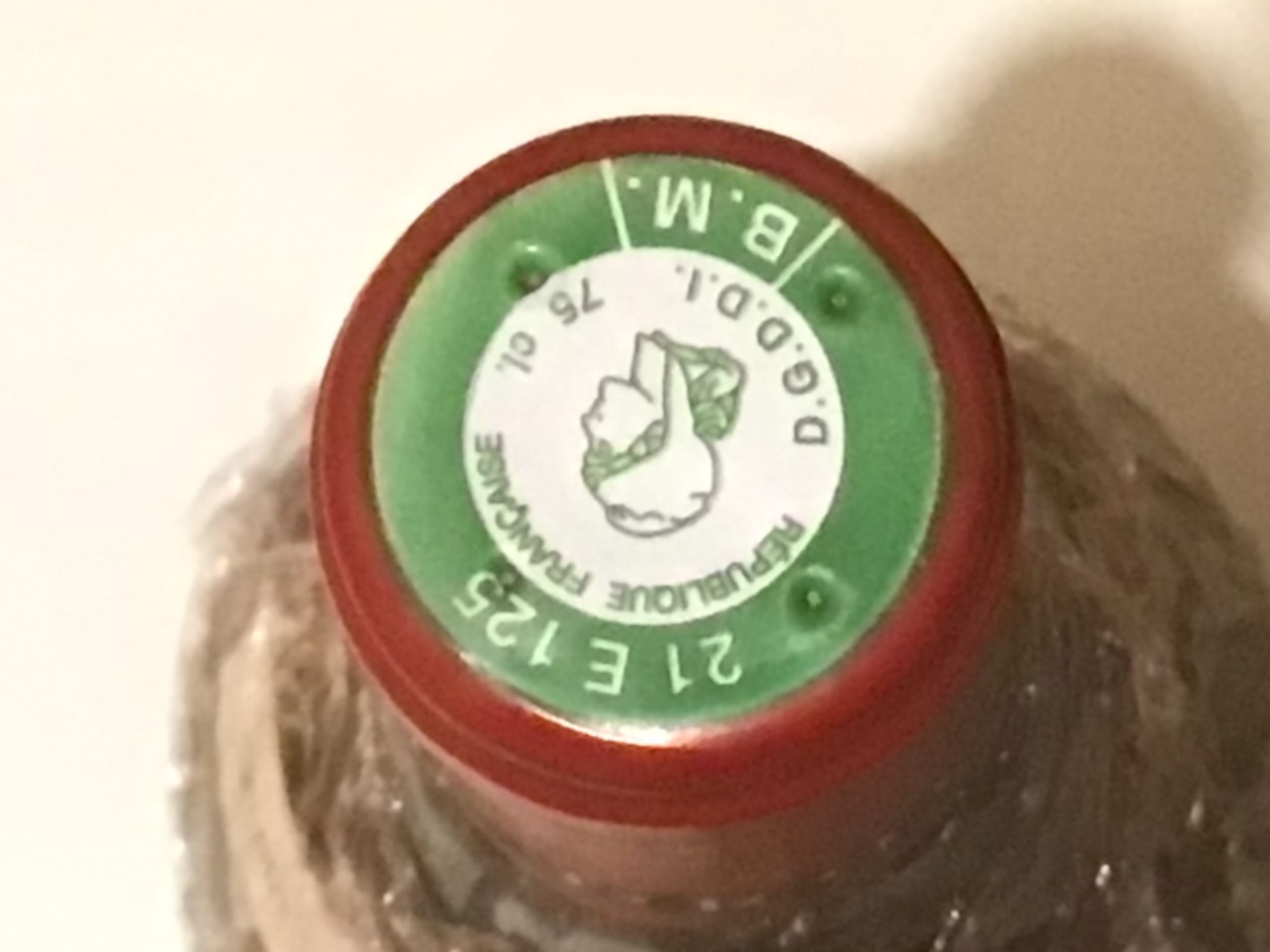 Caps