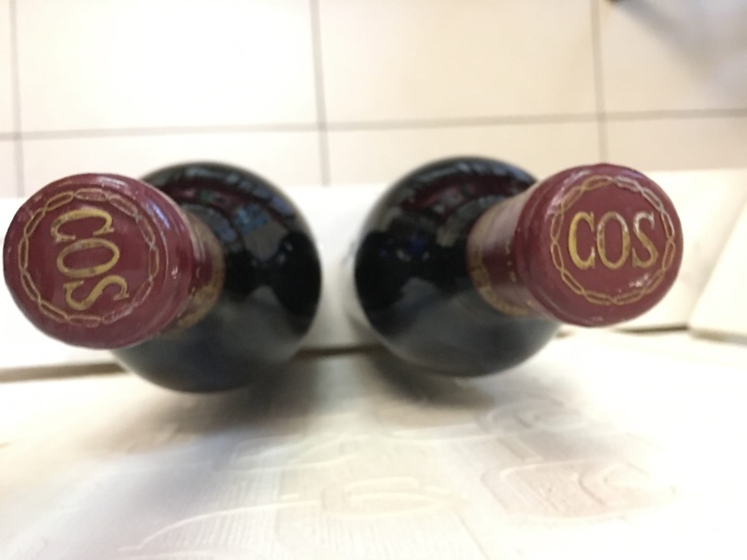 Caps