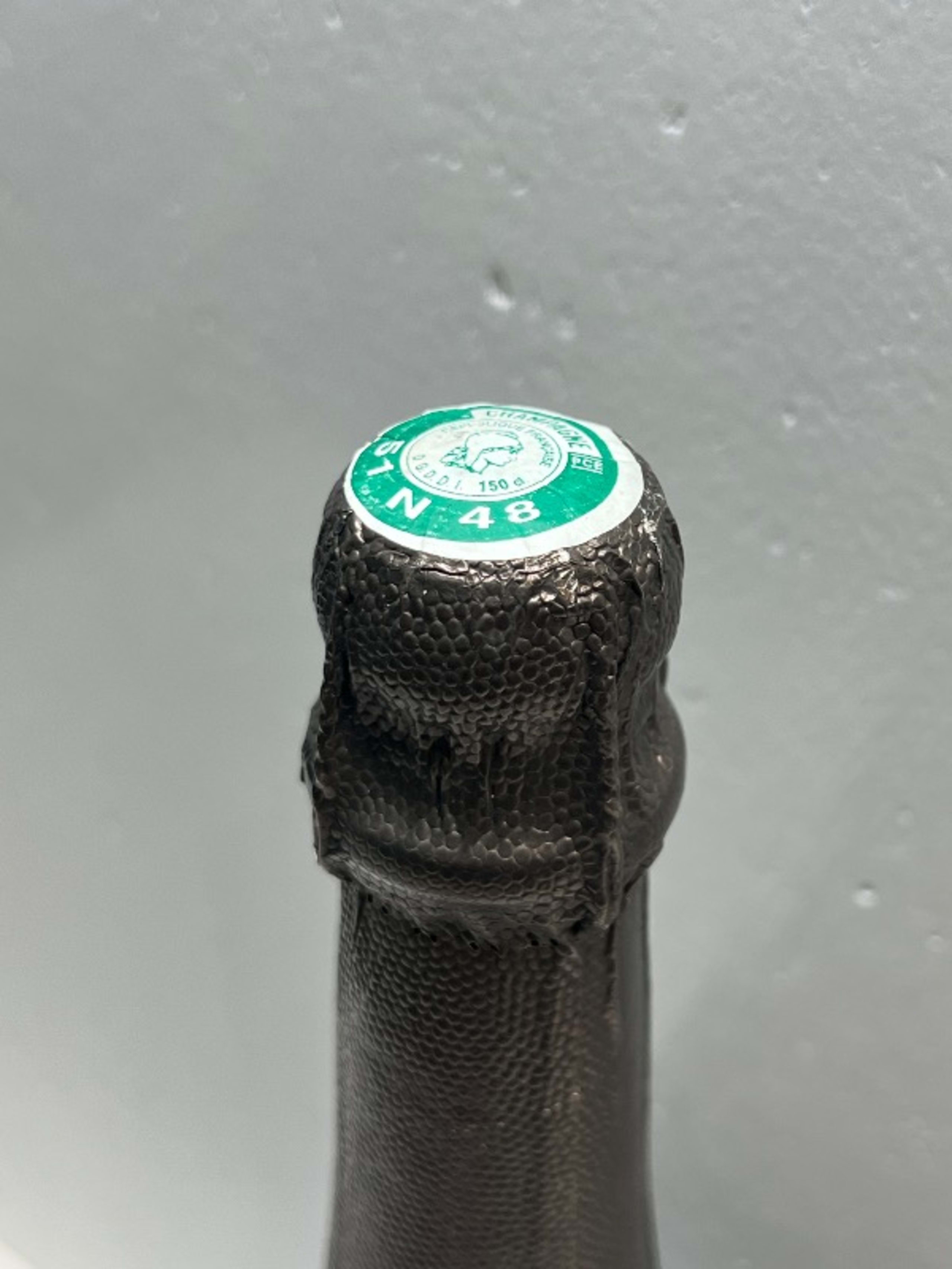 Caps