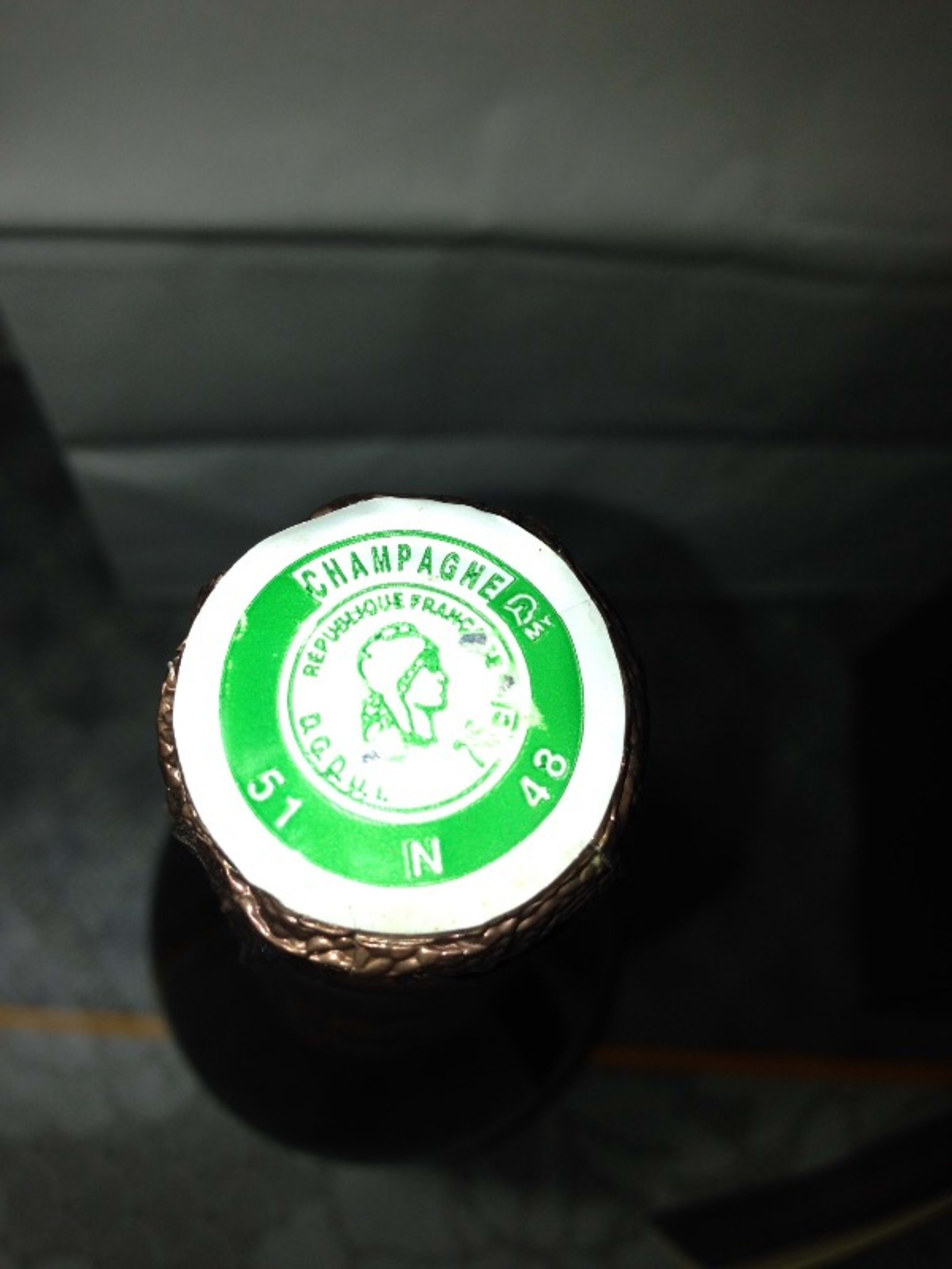 Caps