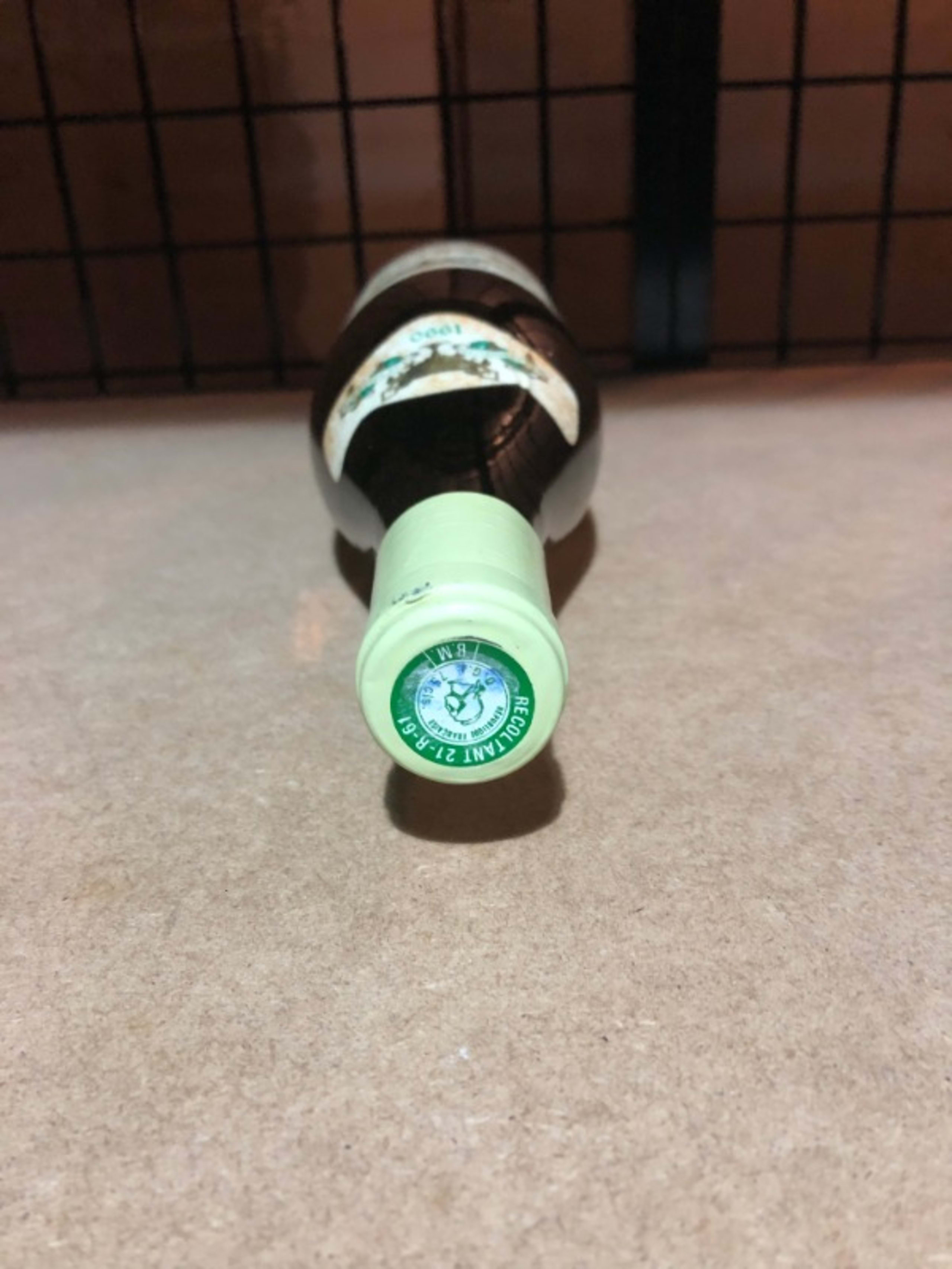 Caps