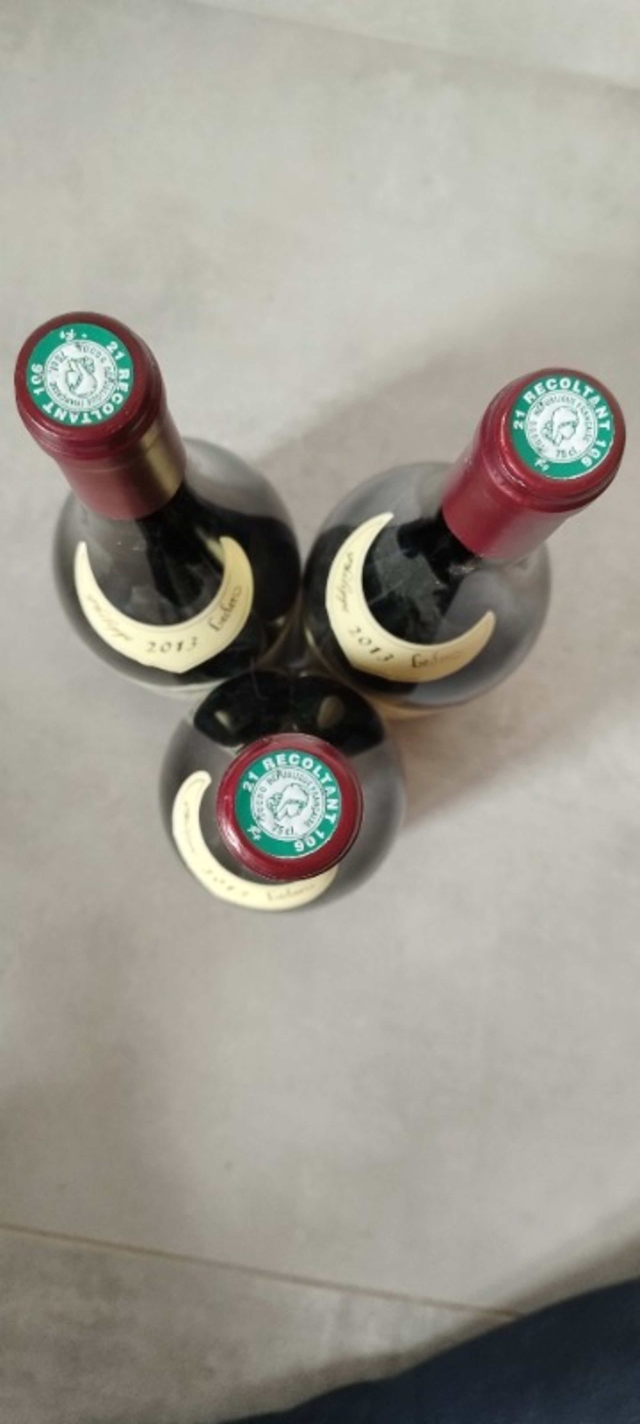 Caps