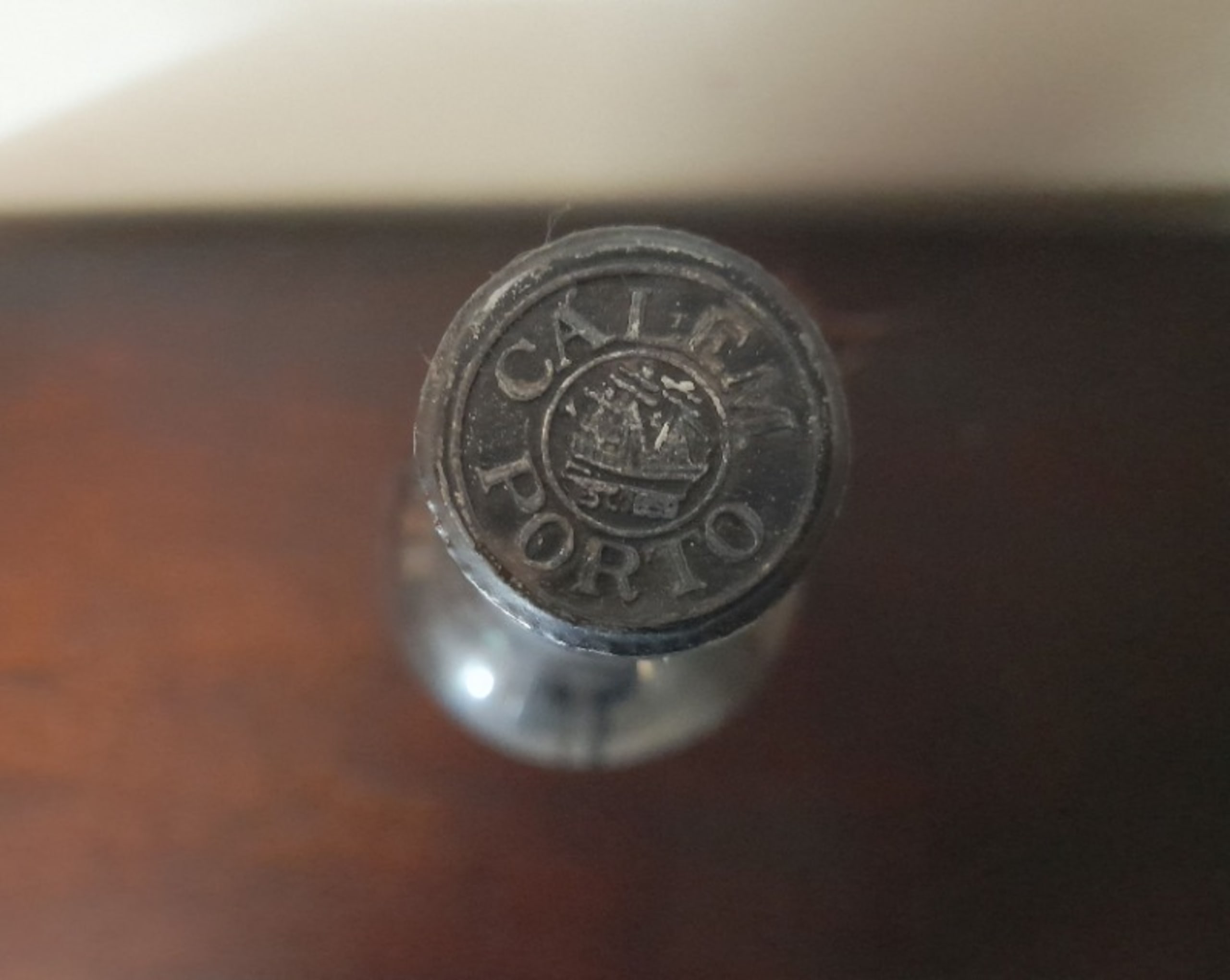 Caps
