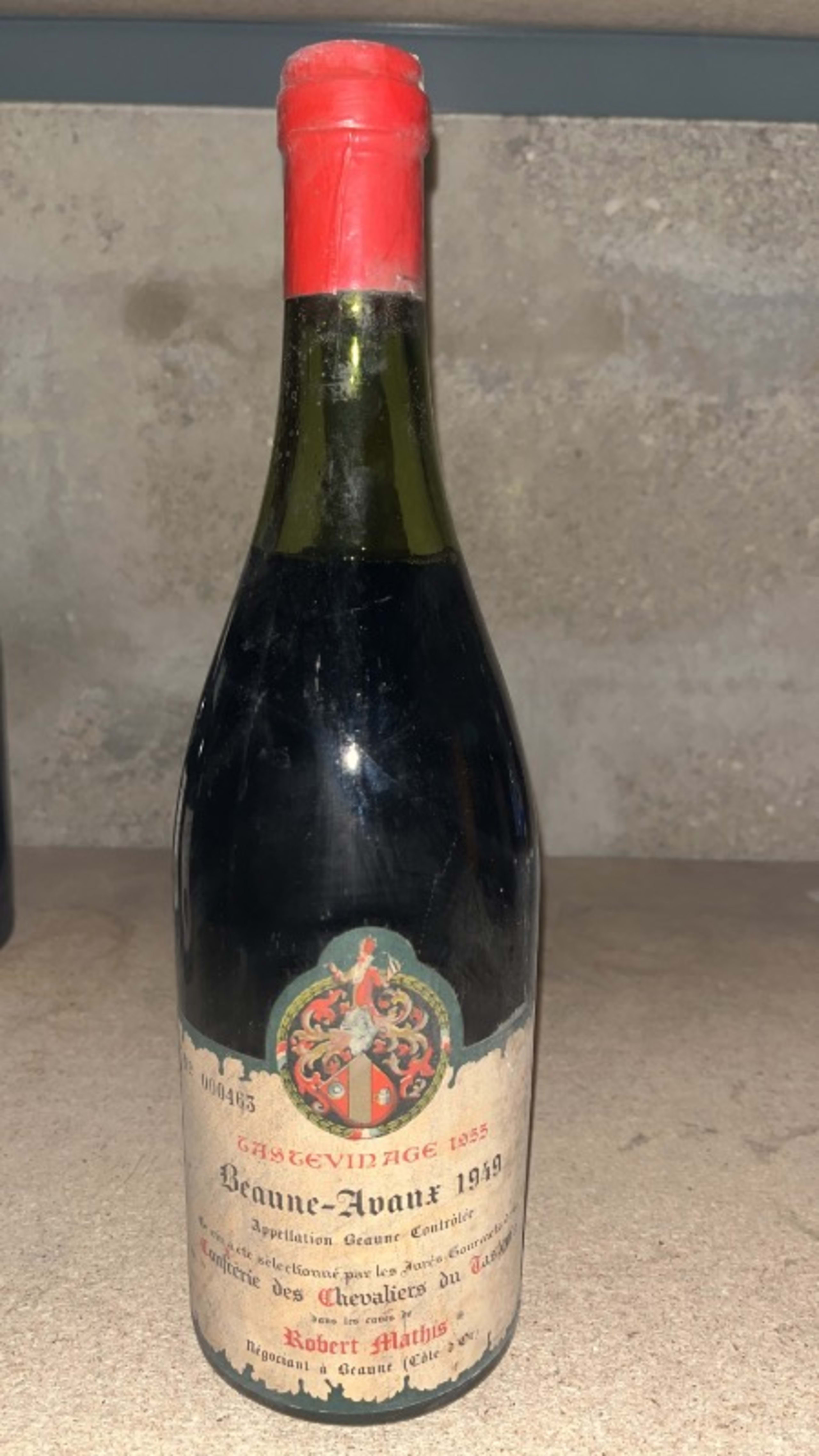 Beaune, Beaune-Avaux, Confrérie des chevaliers de tastevin Robert mathis, 1949