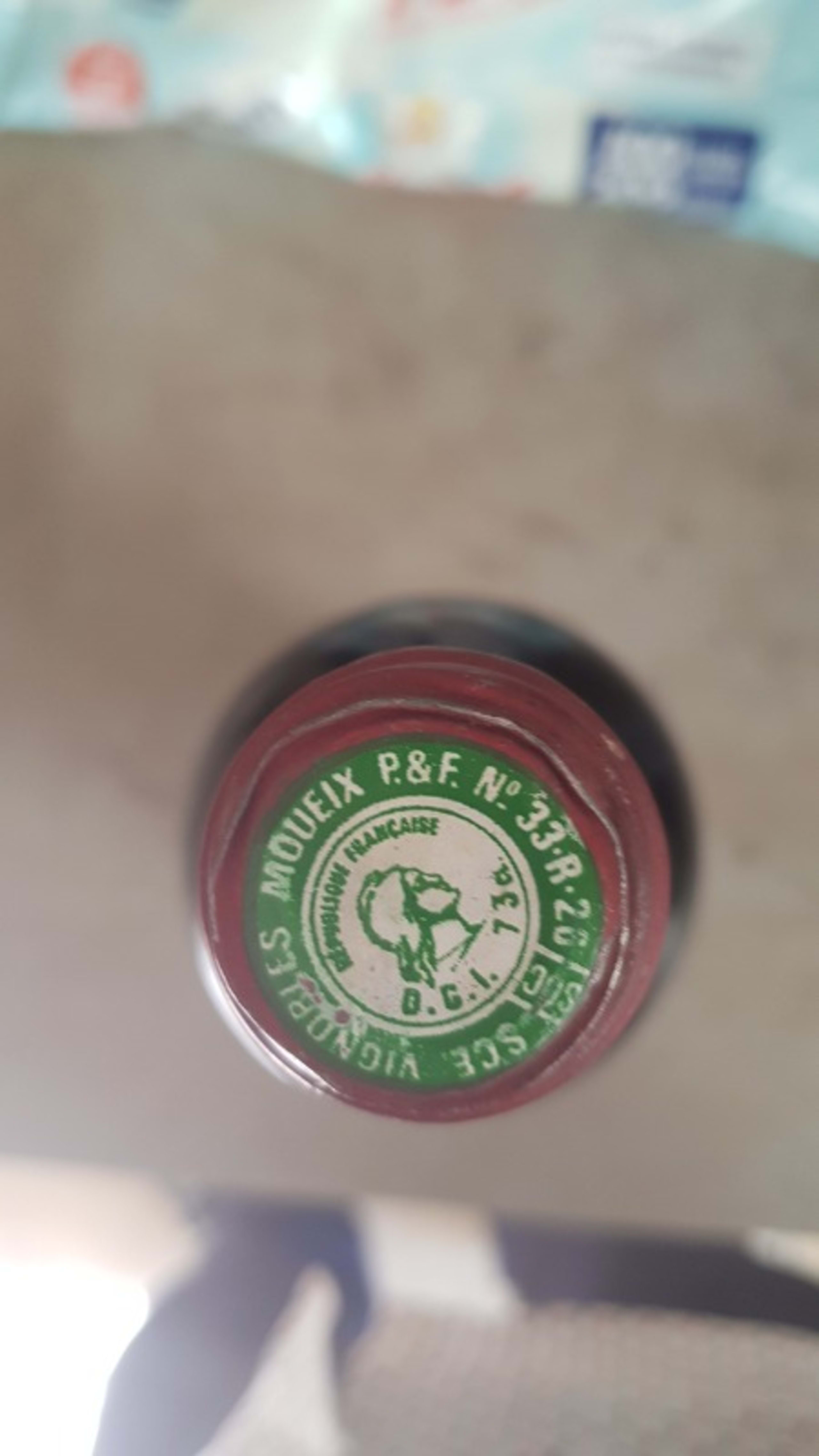 Caps