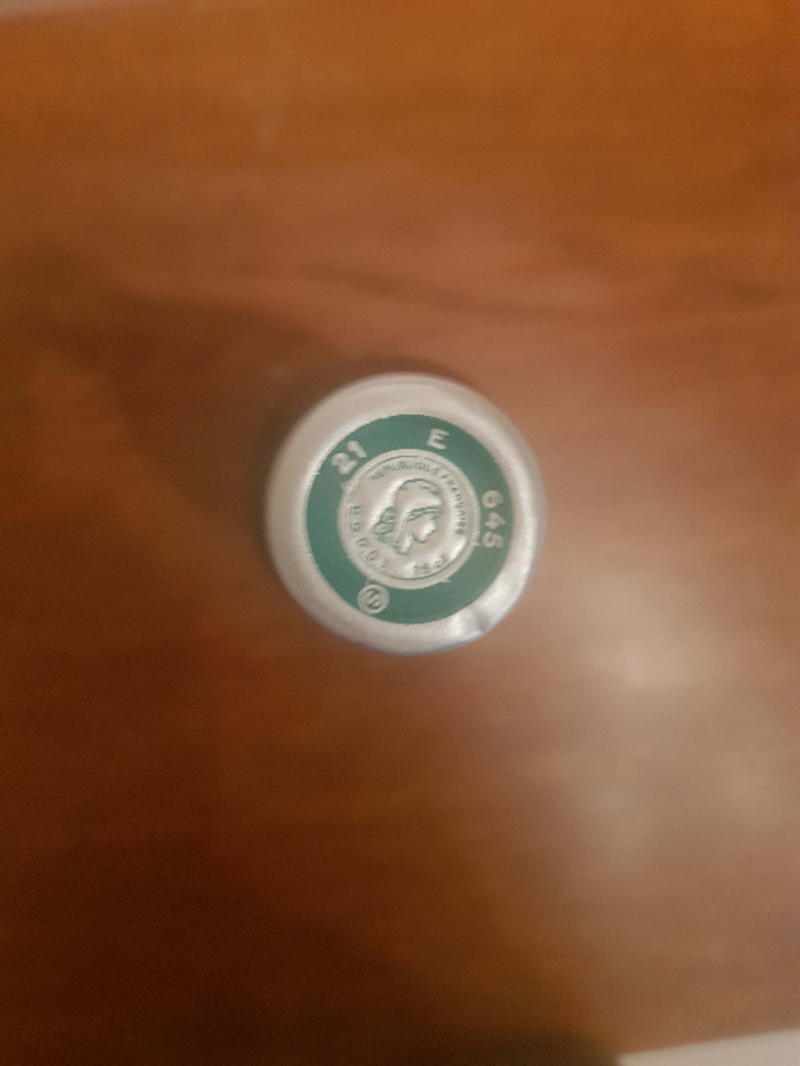 Caps