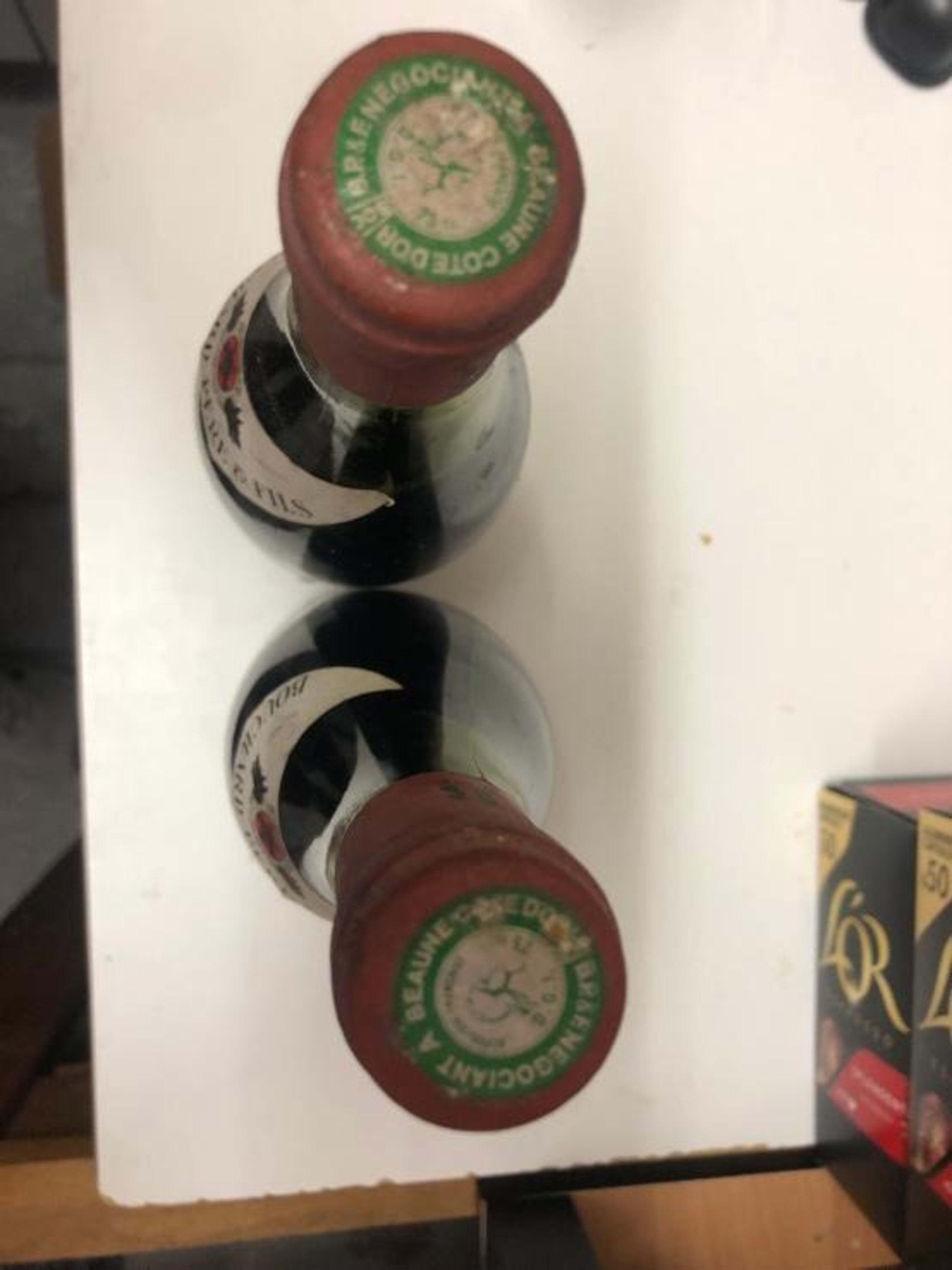 Caps