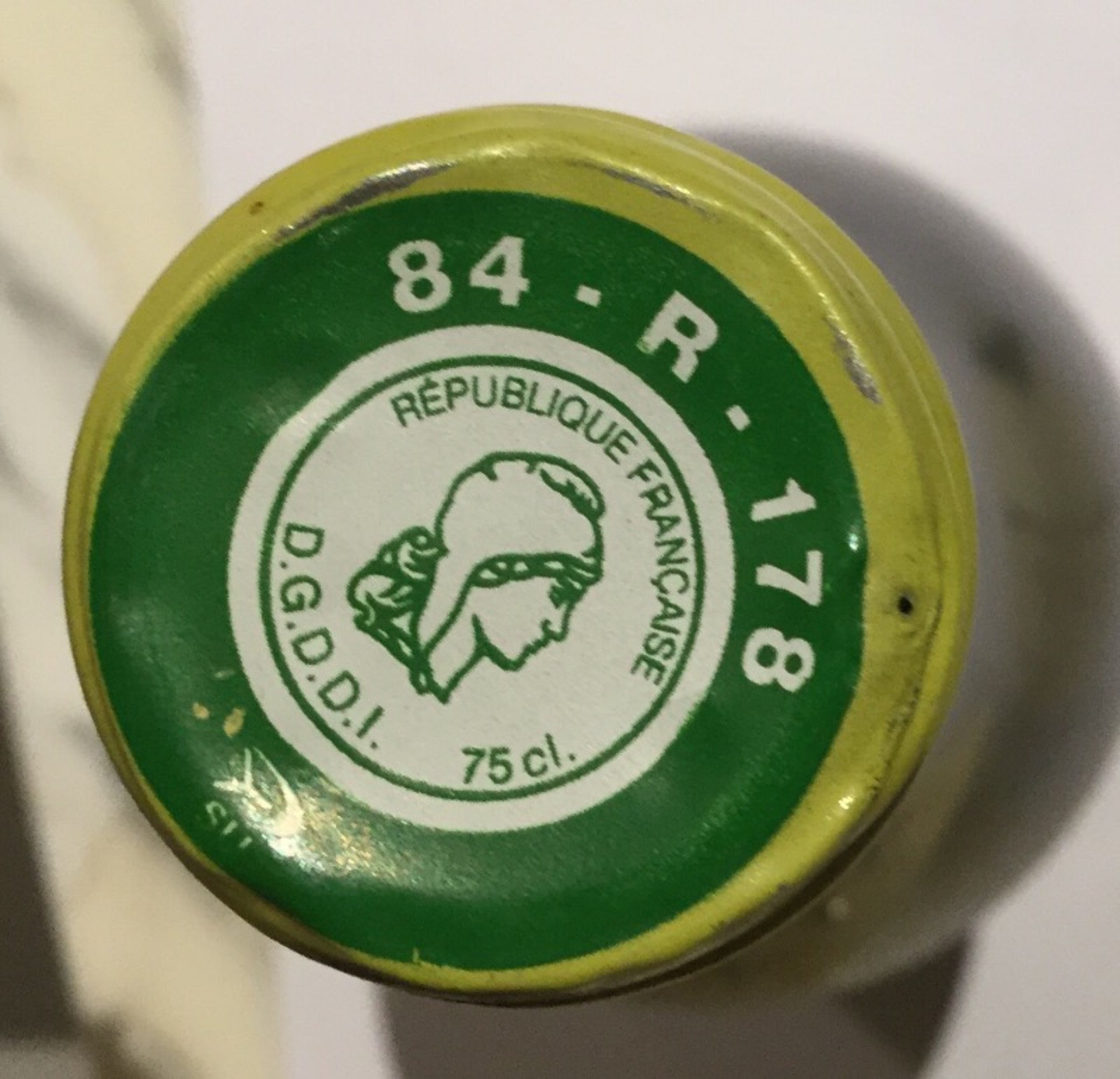 Caps