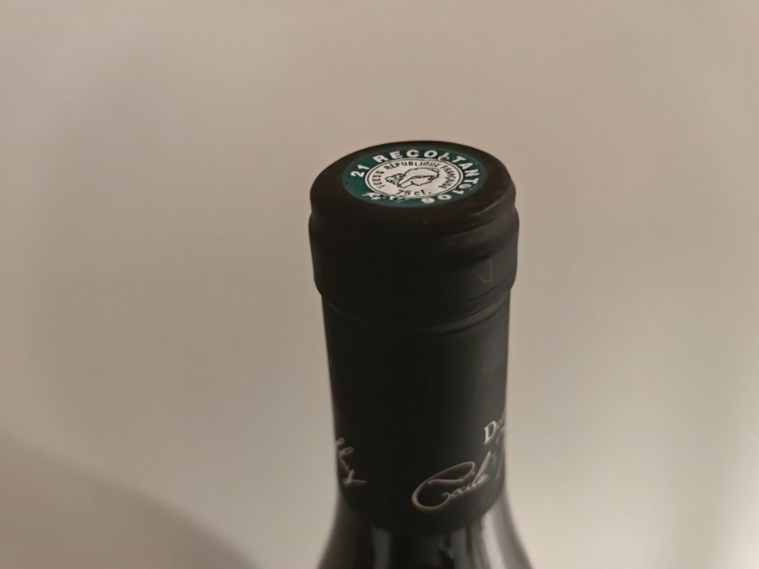 Caps