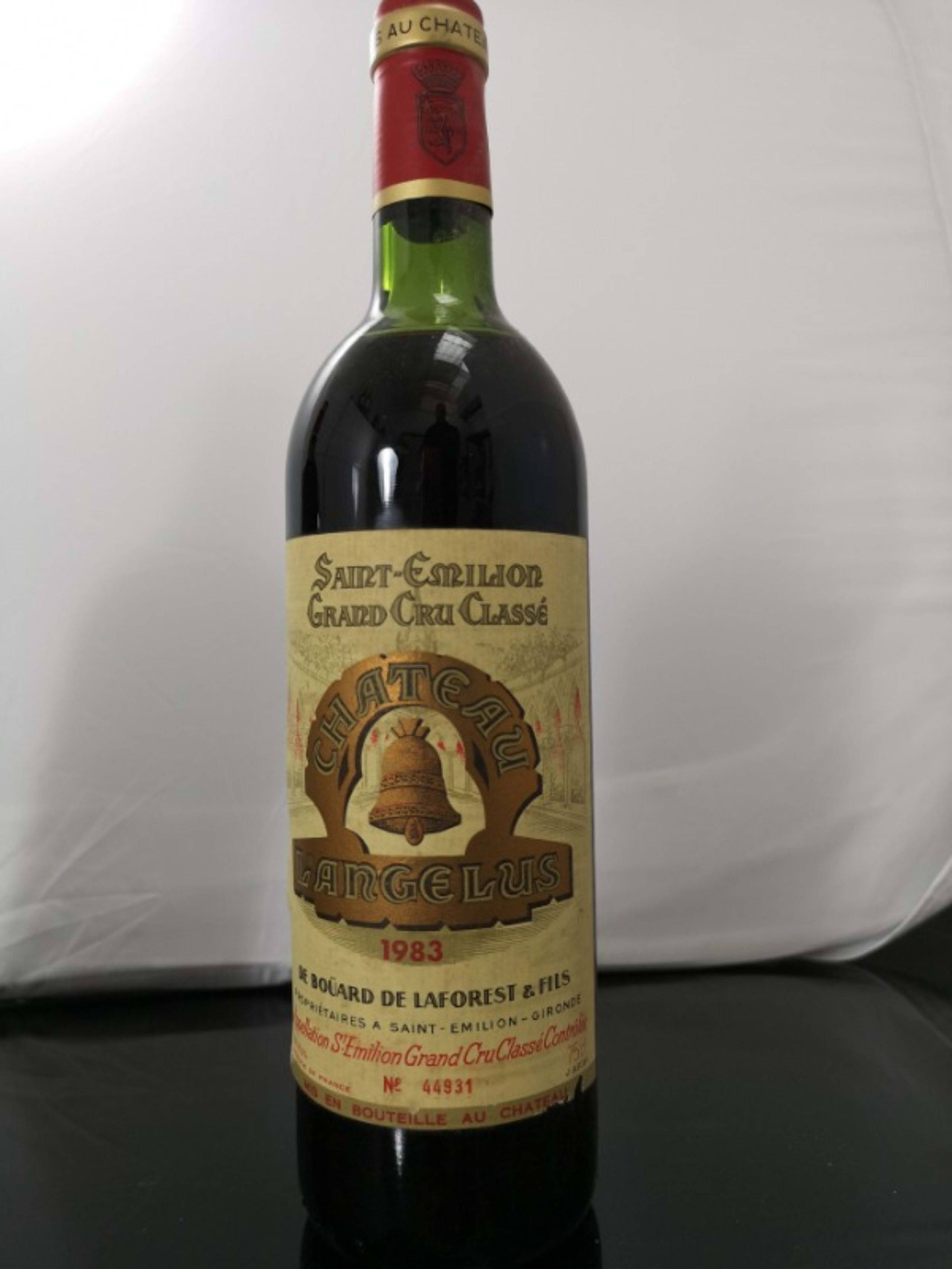 Château L'Angélus, Saint-Émilion, 1983