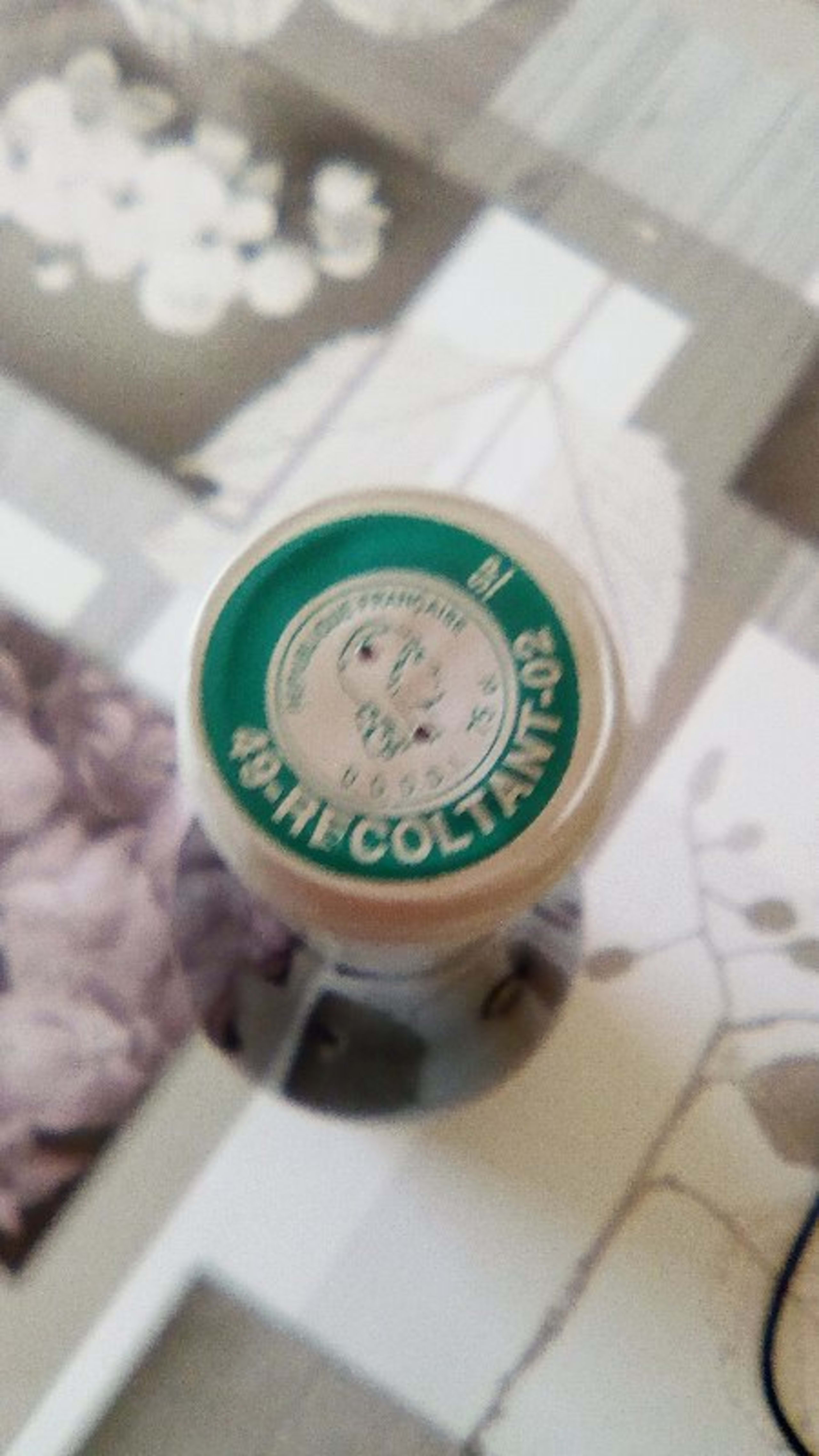 Caps