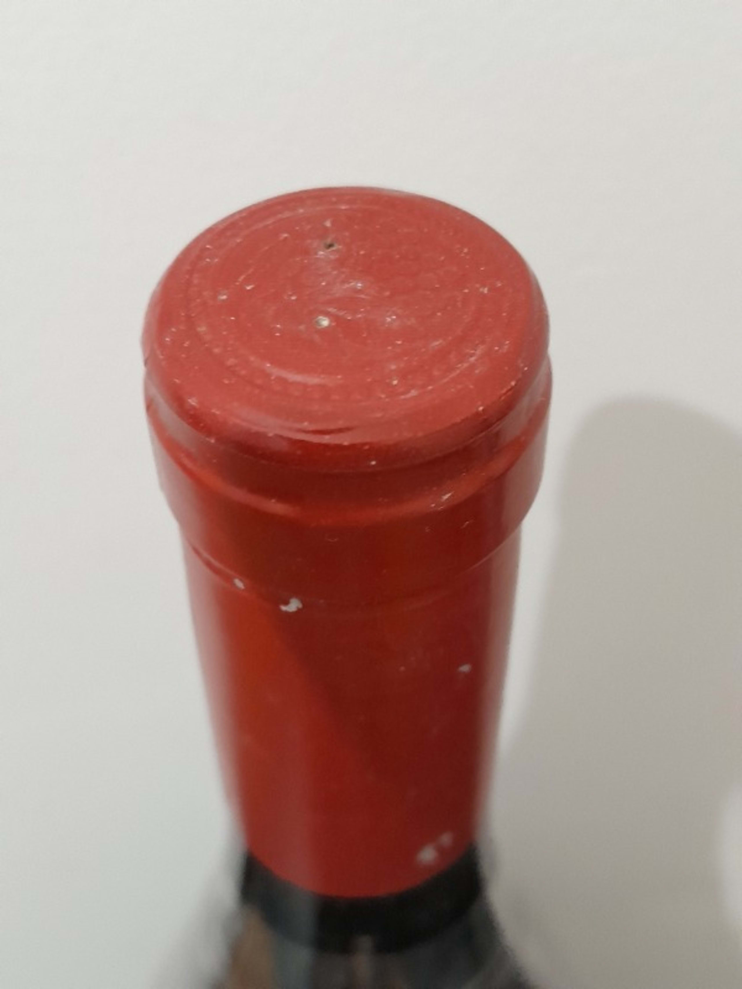 Caps