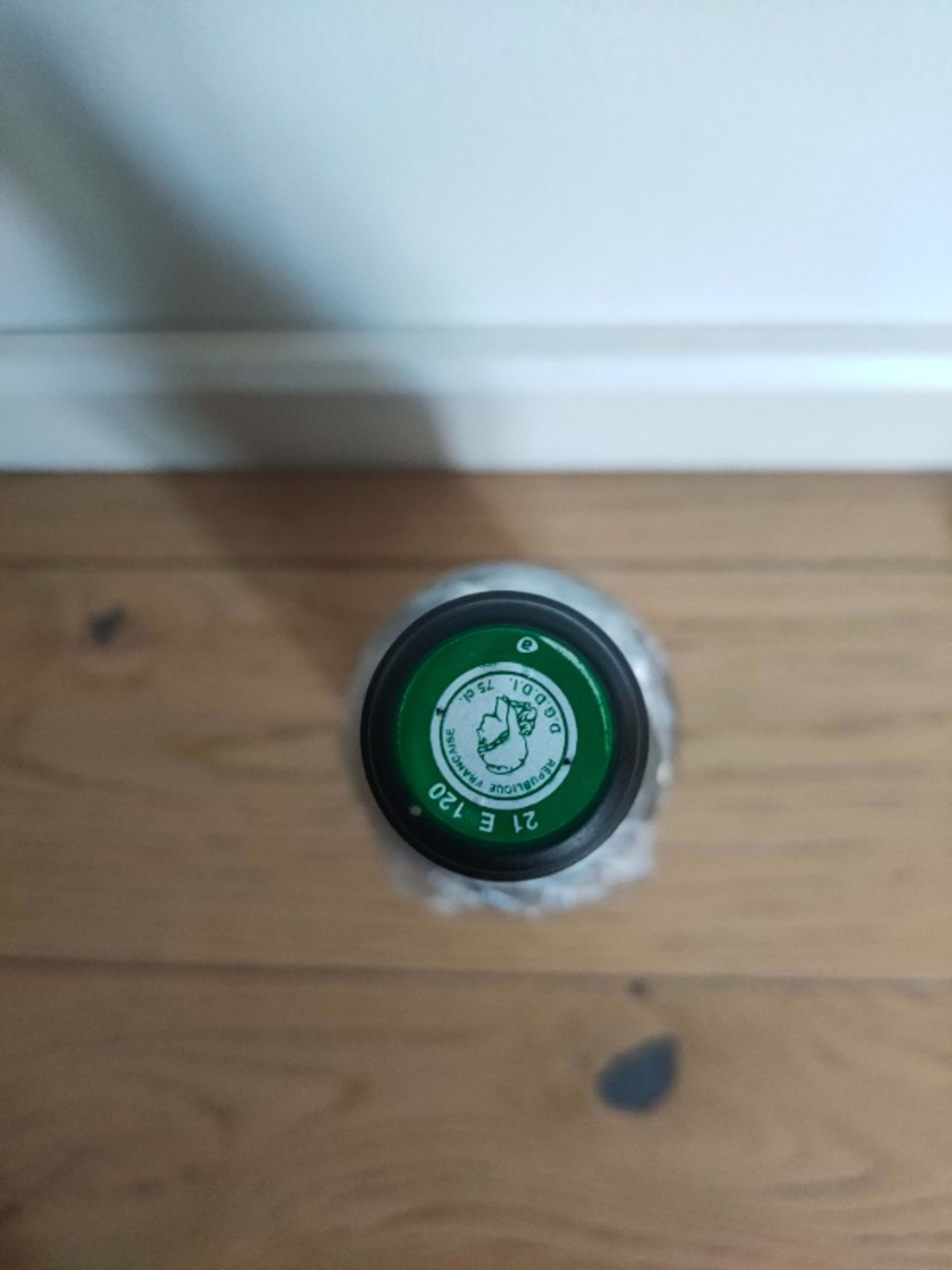 Caps