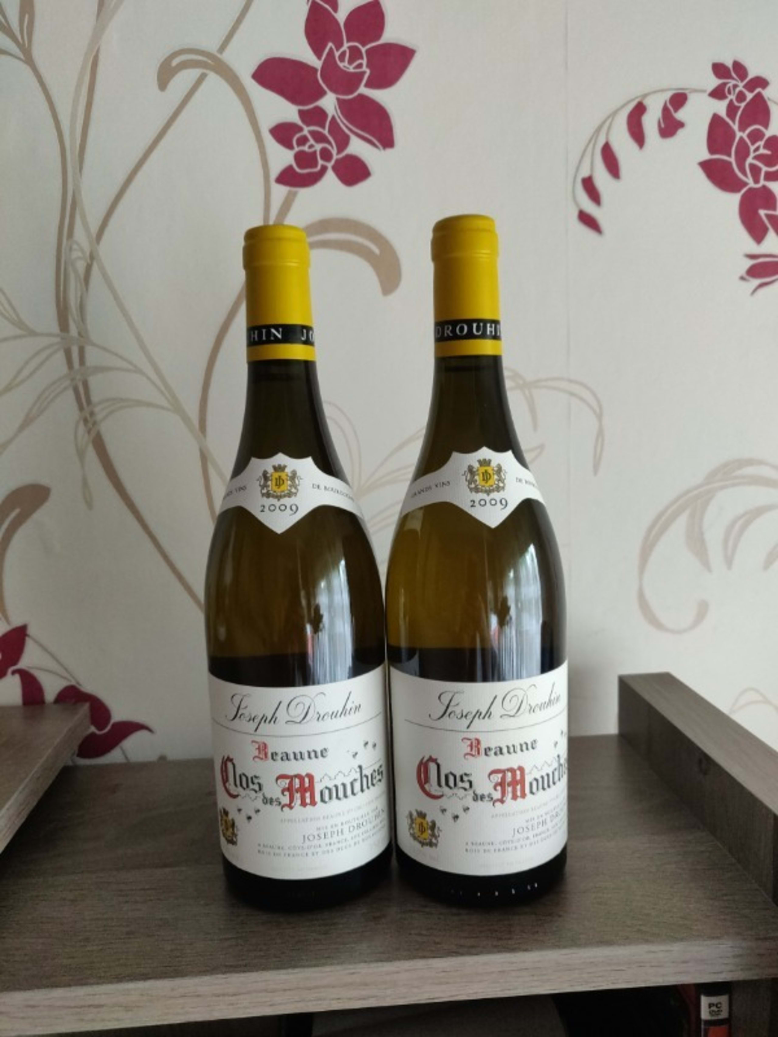 2 x Beaune, Clos des Mouches 1er Cru, Joseph Drouhin, 2009