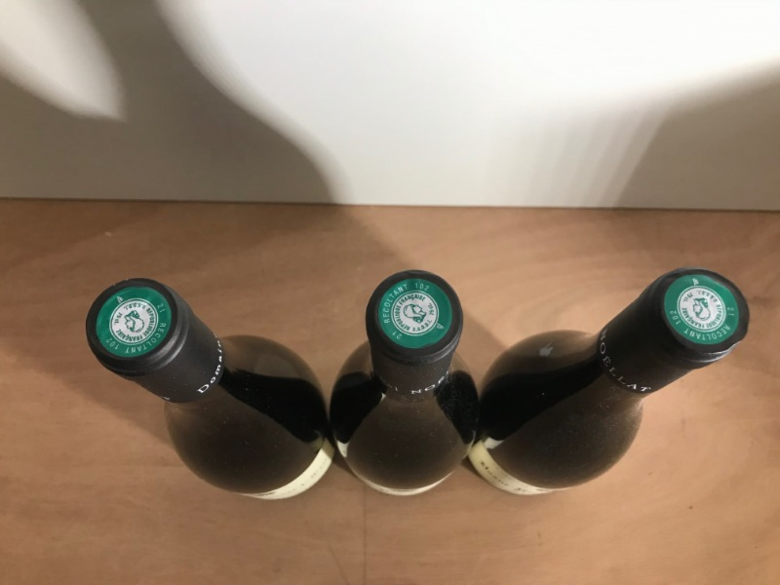 Caps
