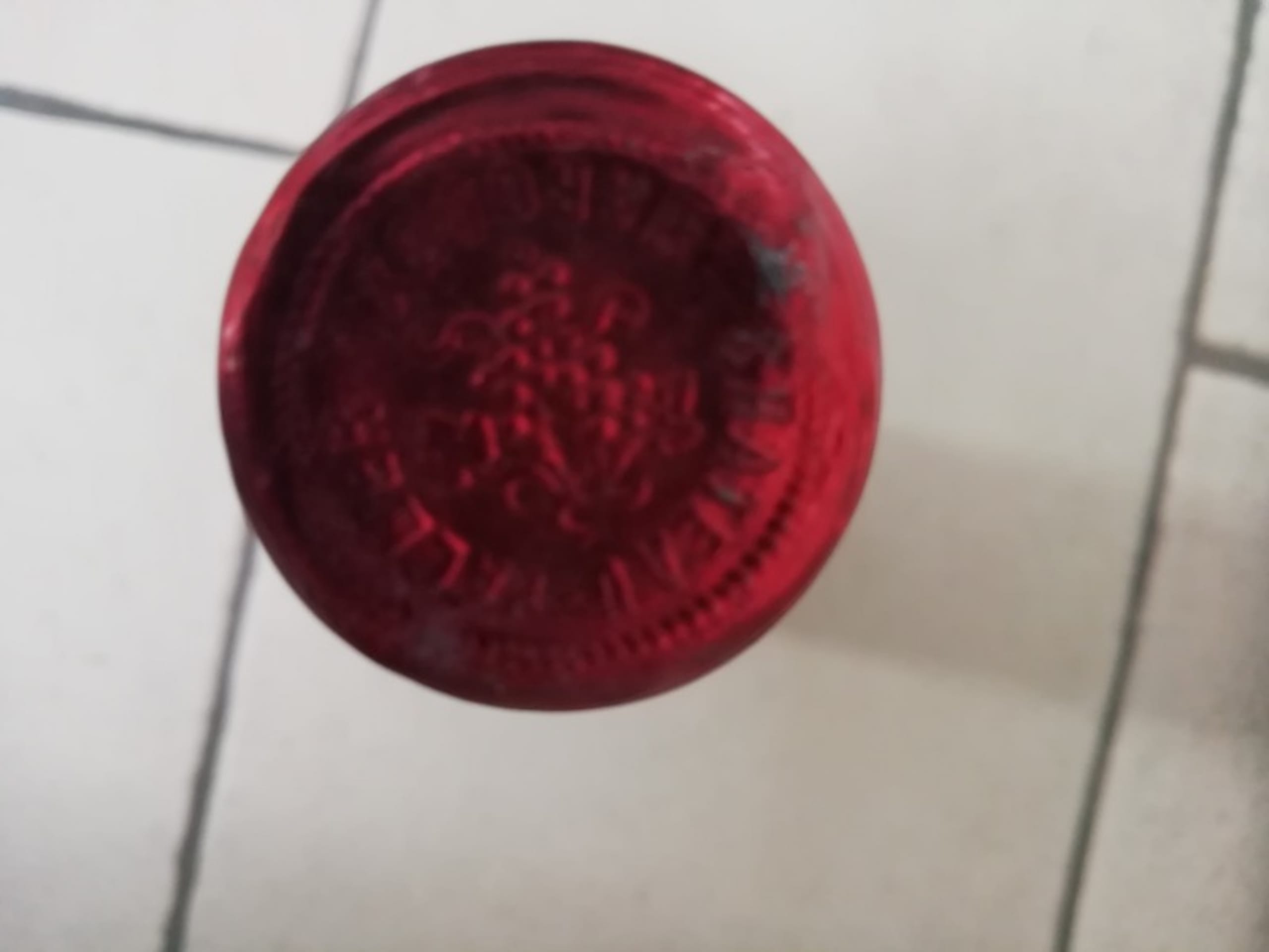 Caps