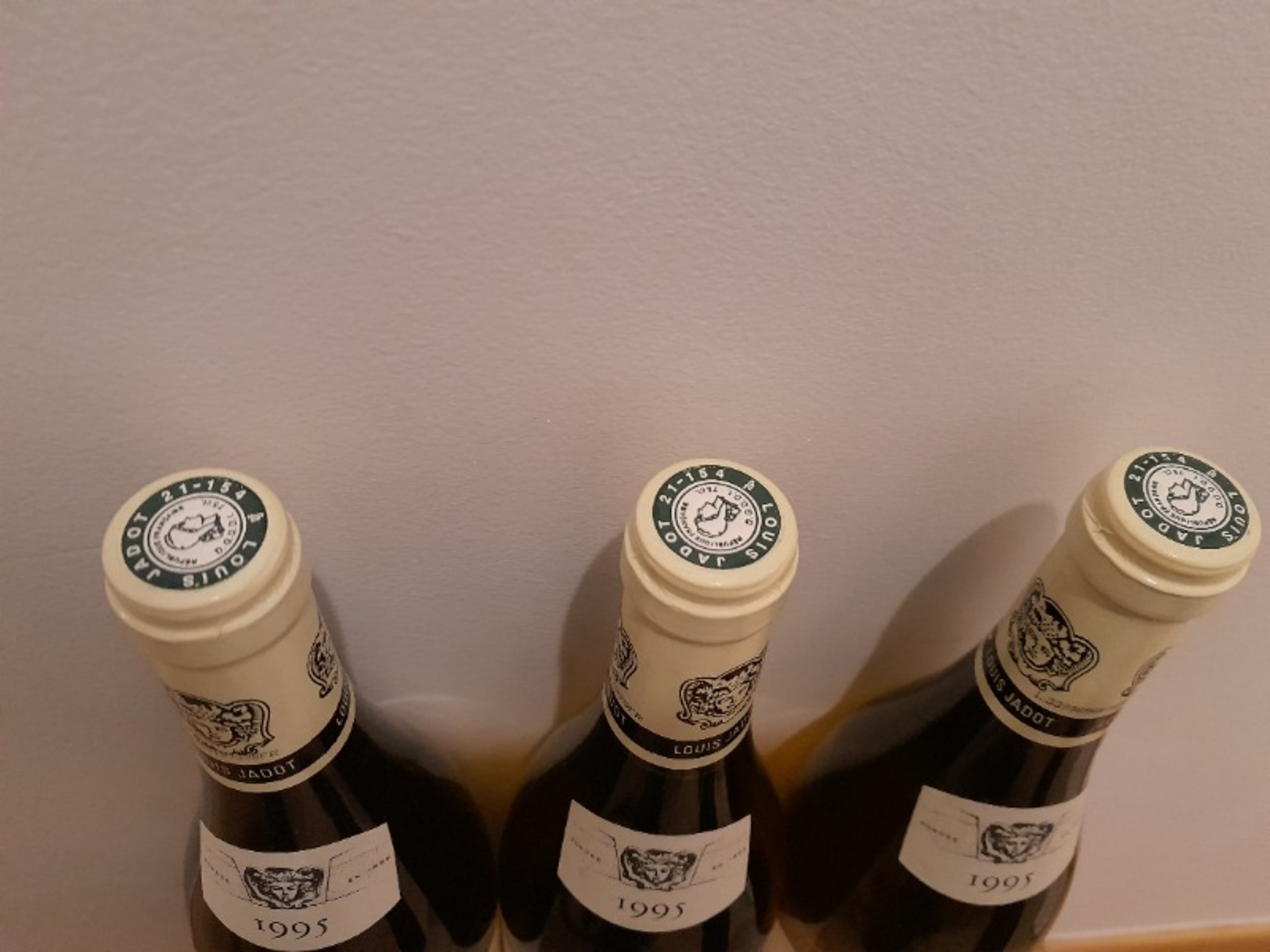 Caps