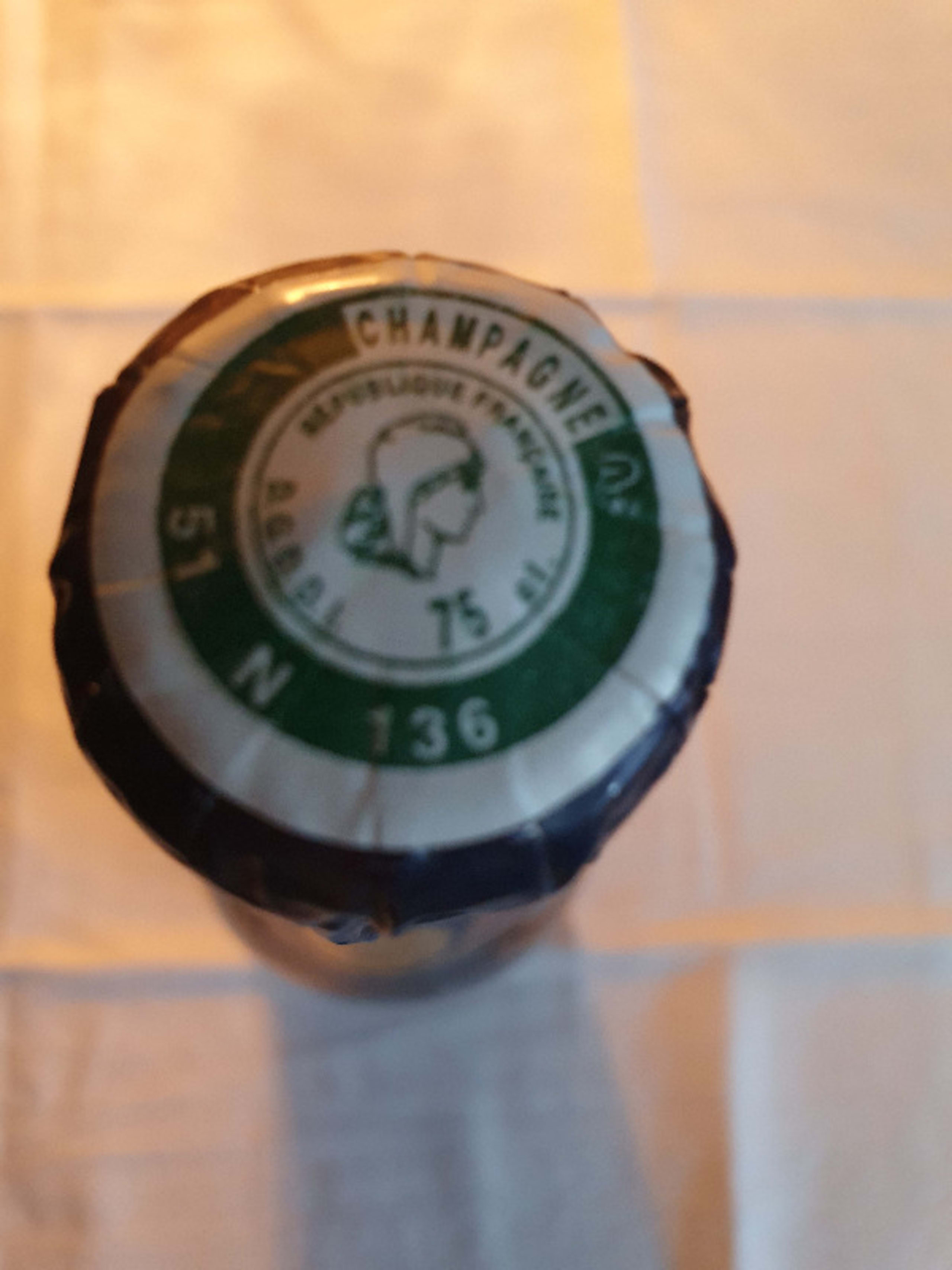 Caps