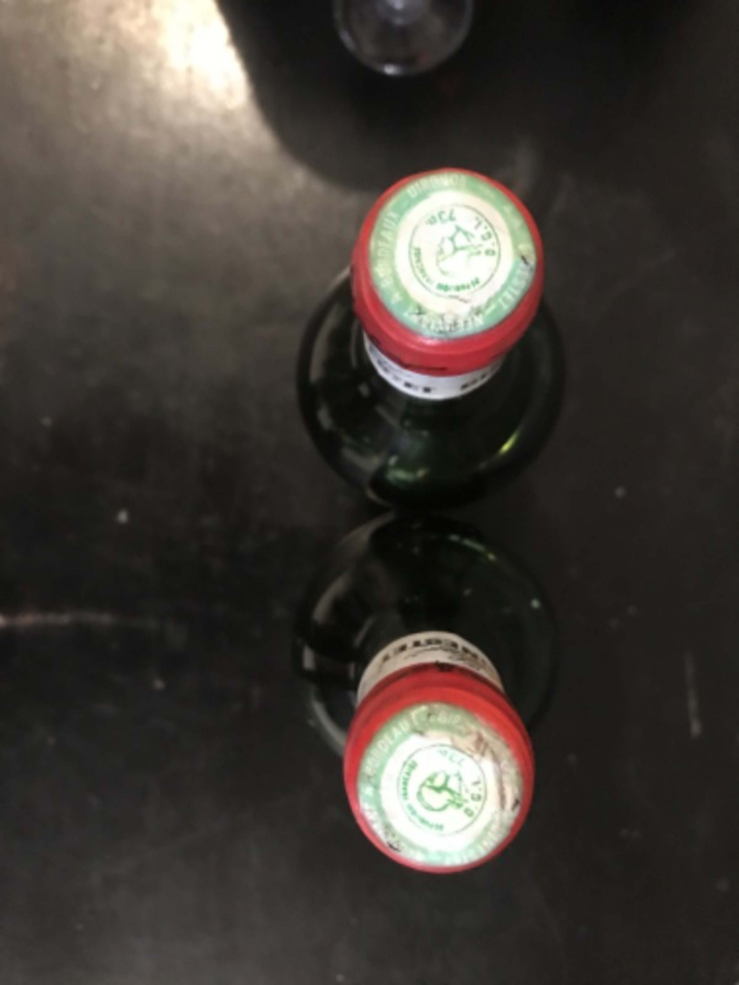 Caps
