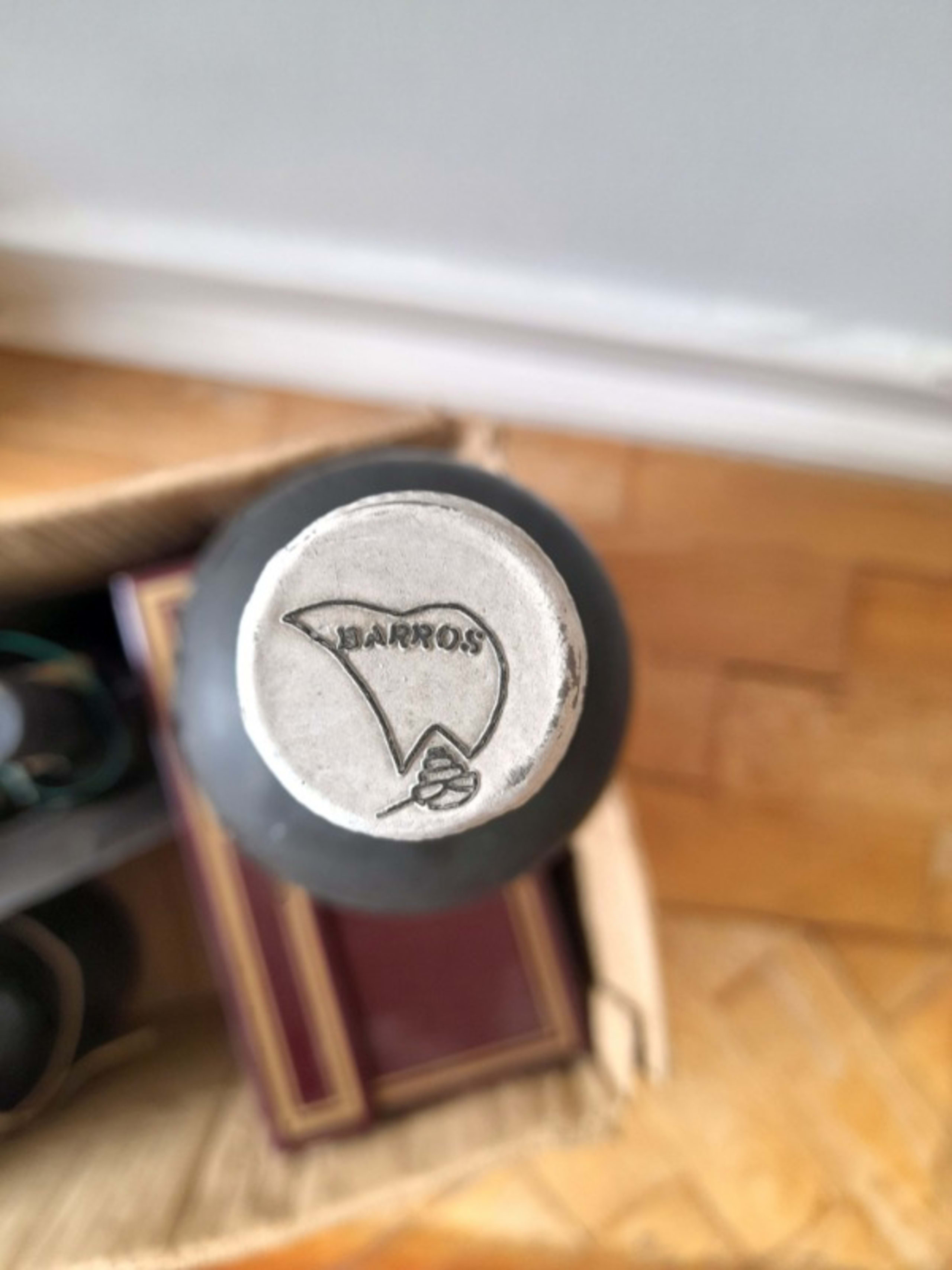 Caps