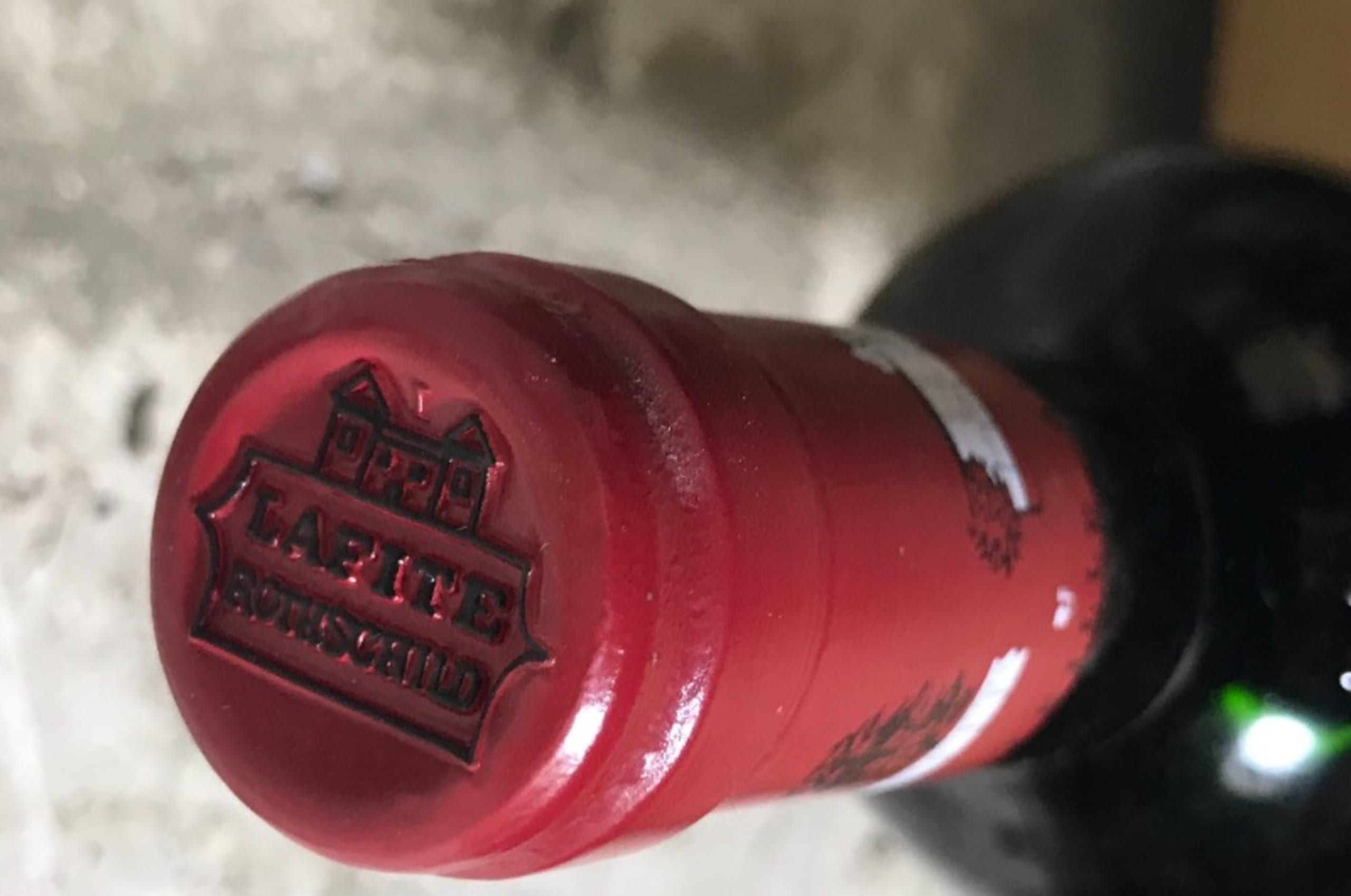 Caps