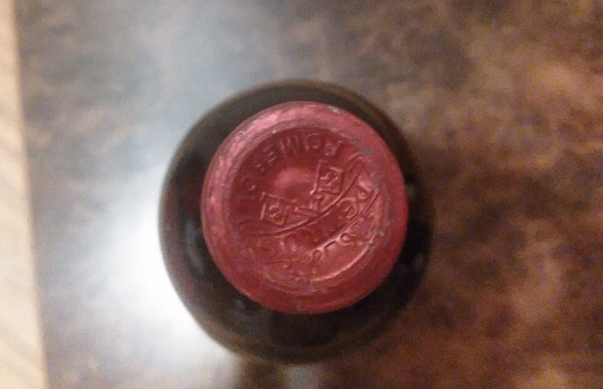 Caps