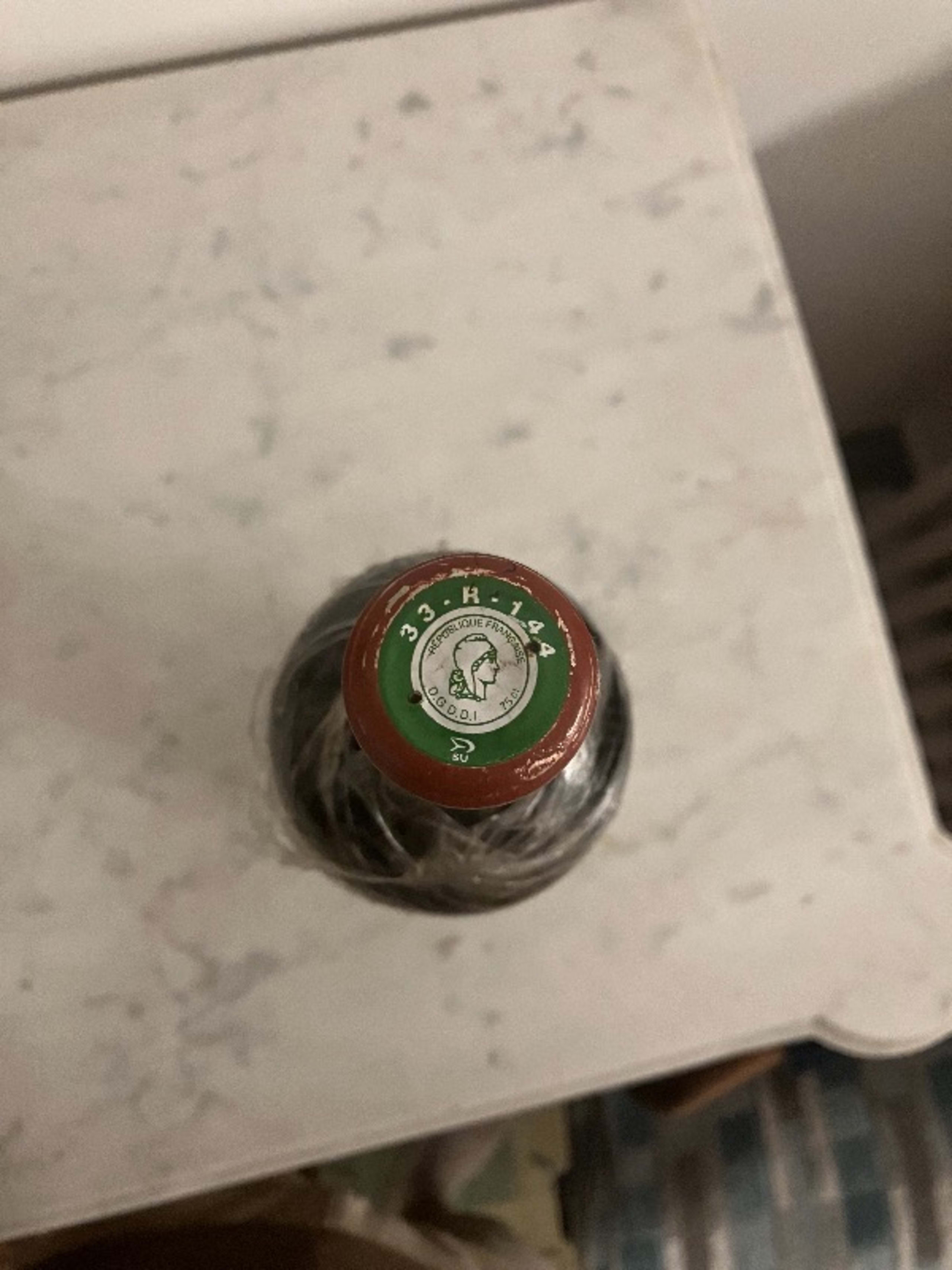 Caps