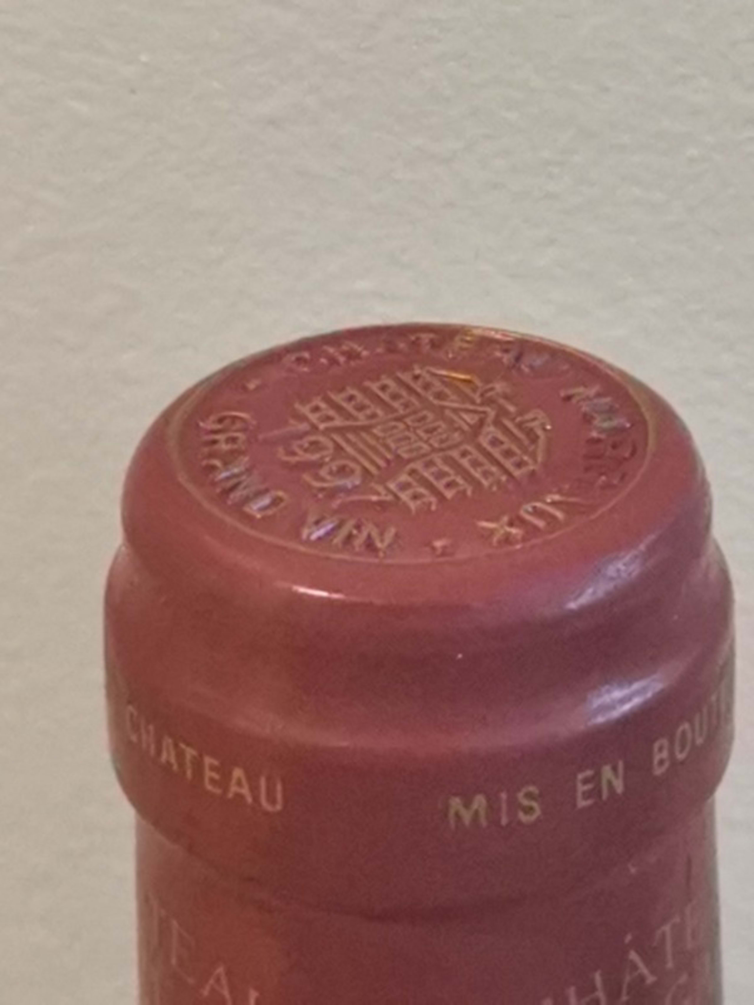 Caps