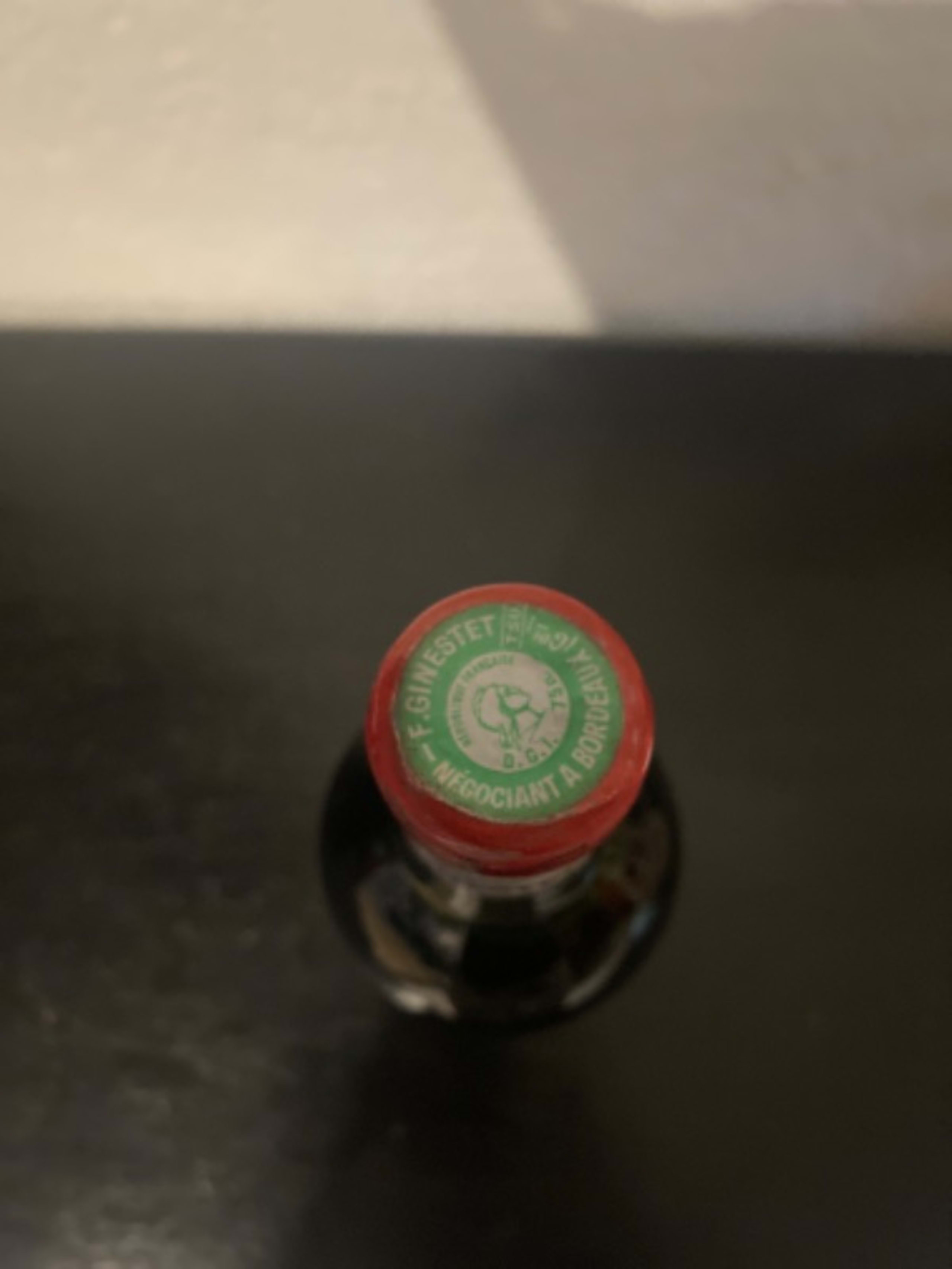 Caps