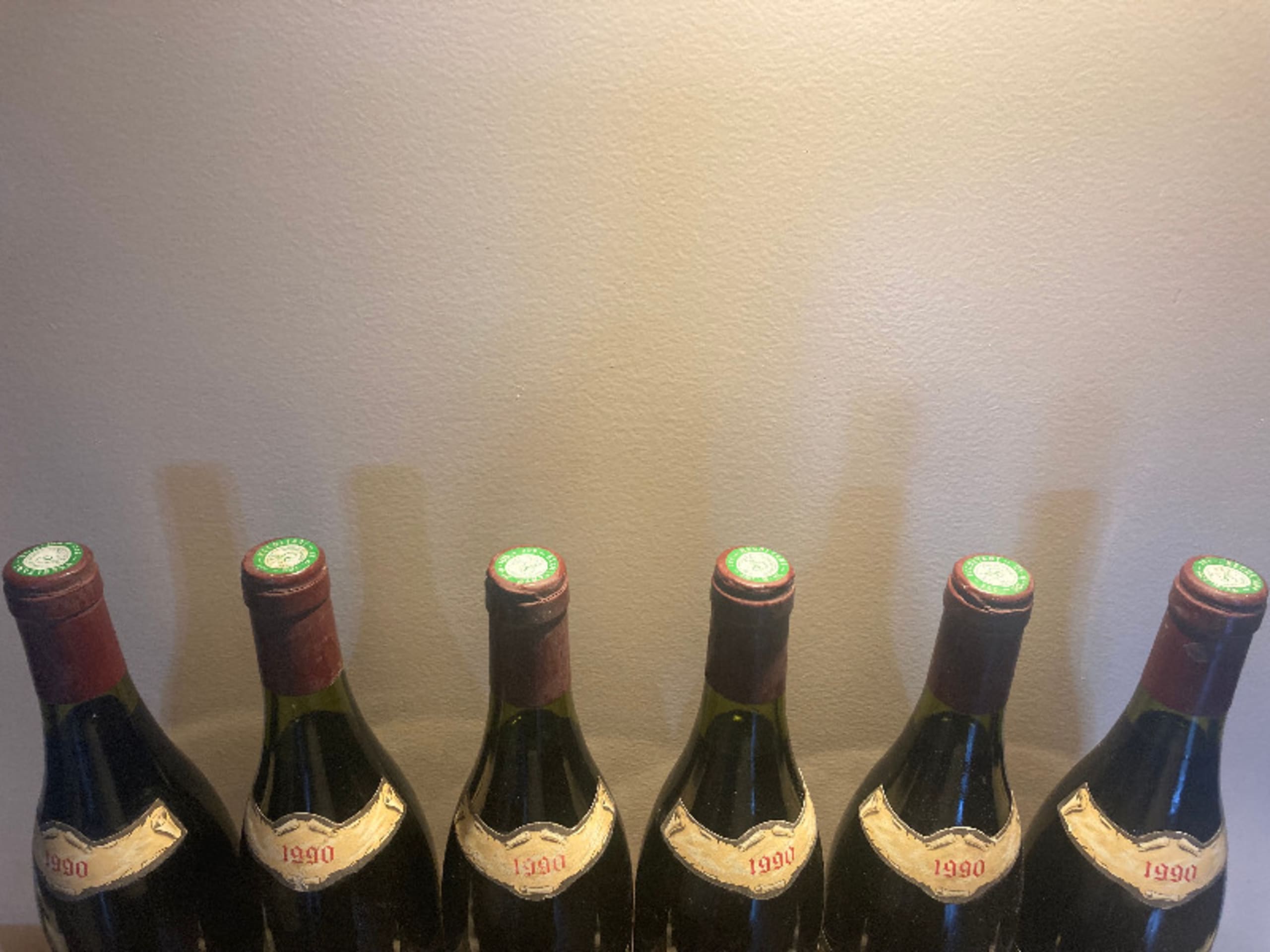 Caps