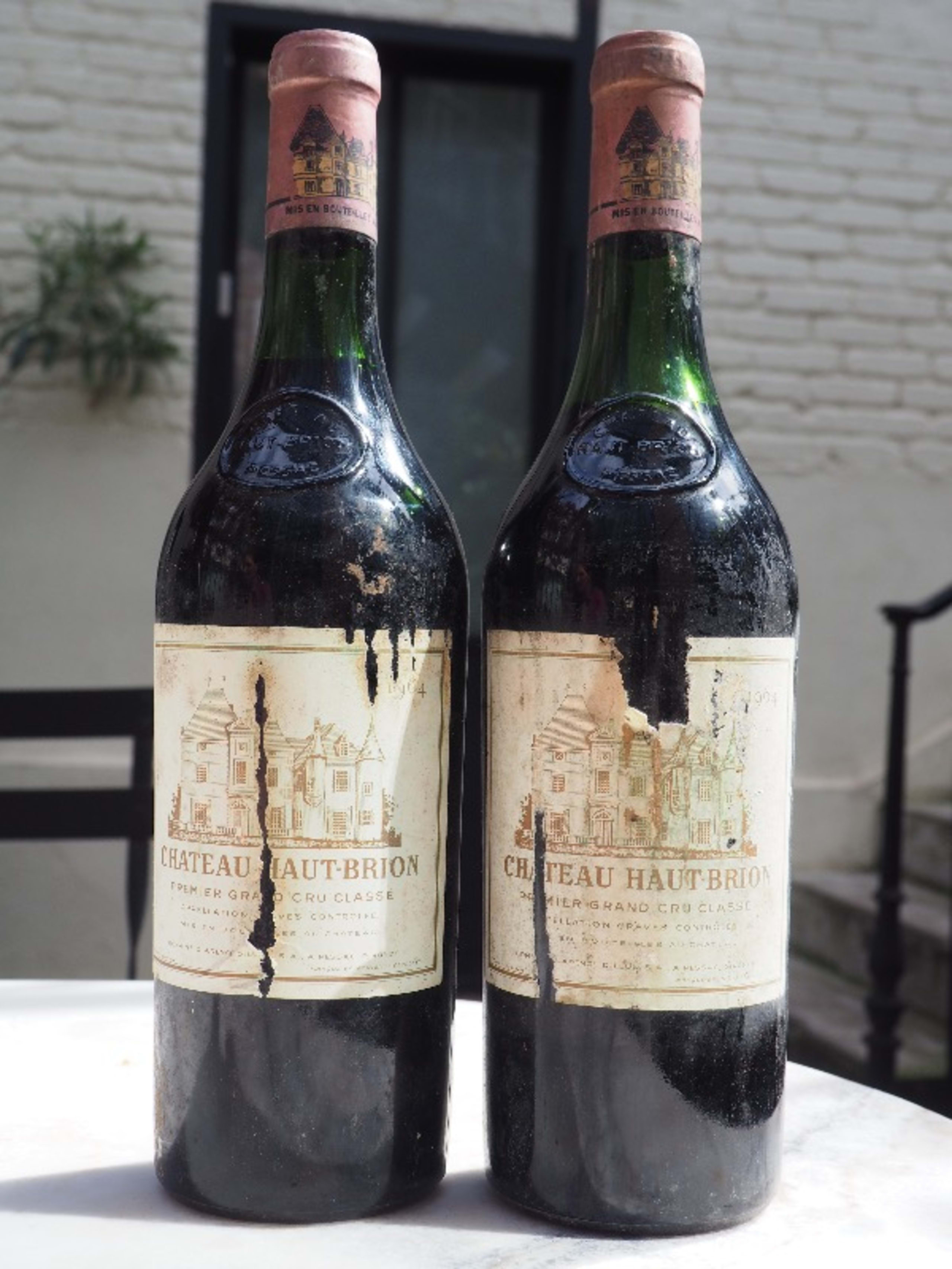 2 x Château Haut-Brion, Pessac-Léognan, 1964