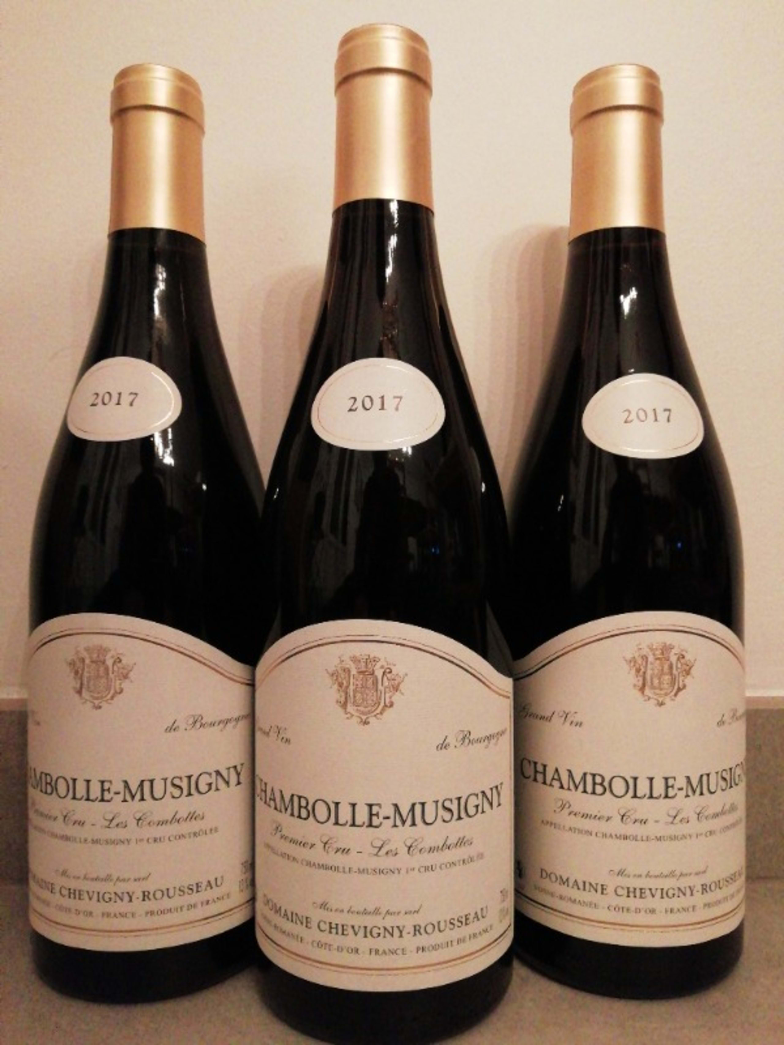 3 x Chambolle-Musigny, 1er cru les combottes, Chevigny Rousseau, 2017