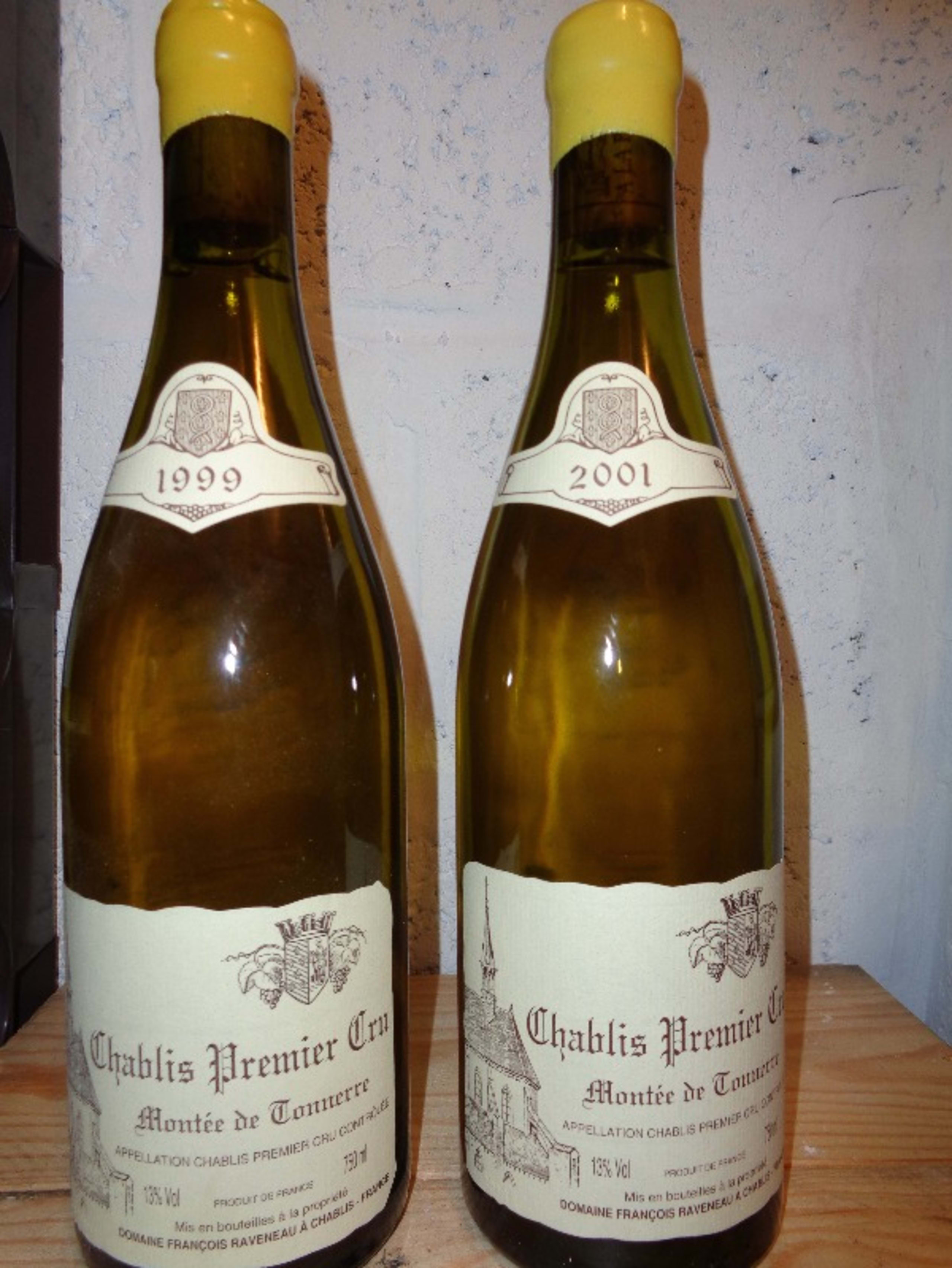 2 x Chablis Grand Cru, Montée de Tonnerre, Raveneau, 1999, 2001