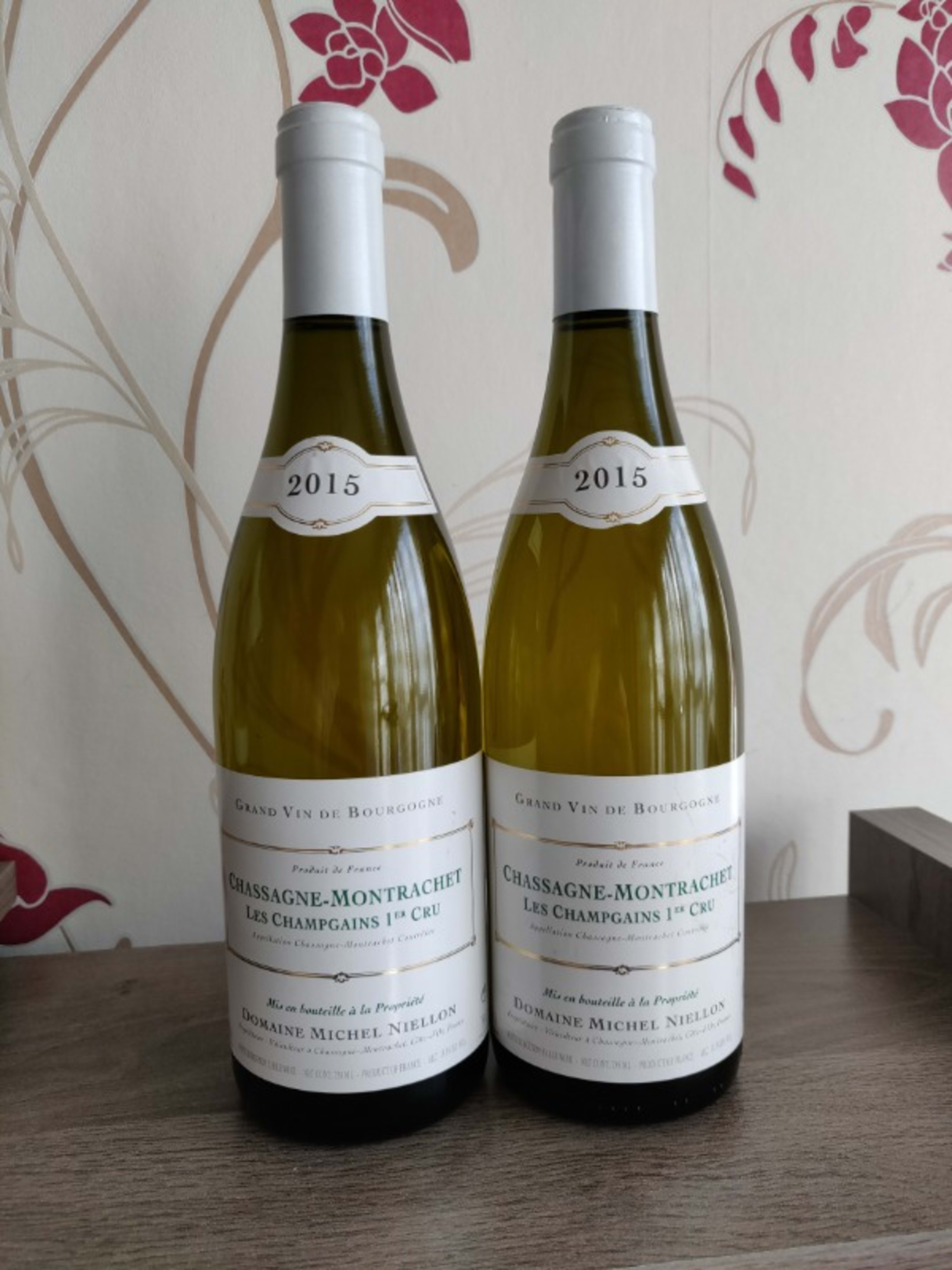 2 x Chassagne-Montrachet, Les Champgains 1er cru, Michel Niellon, 2015