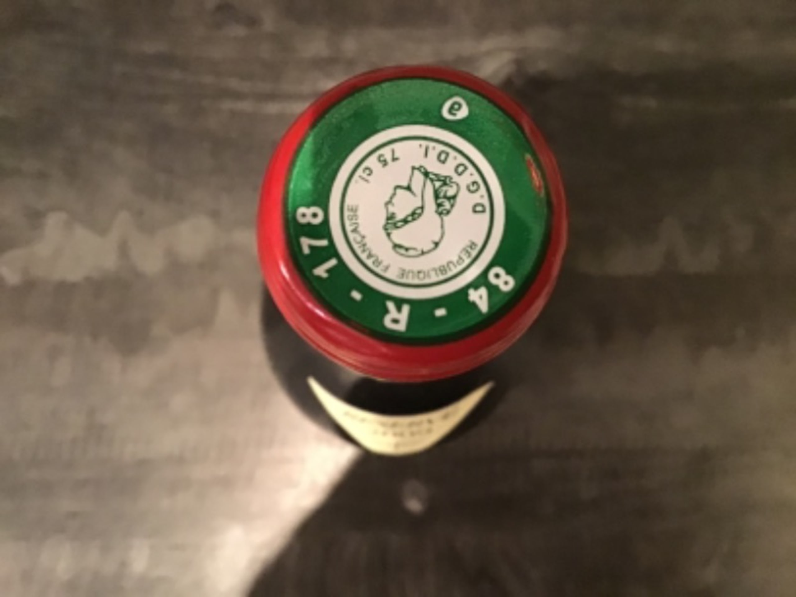 Caps