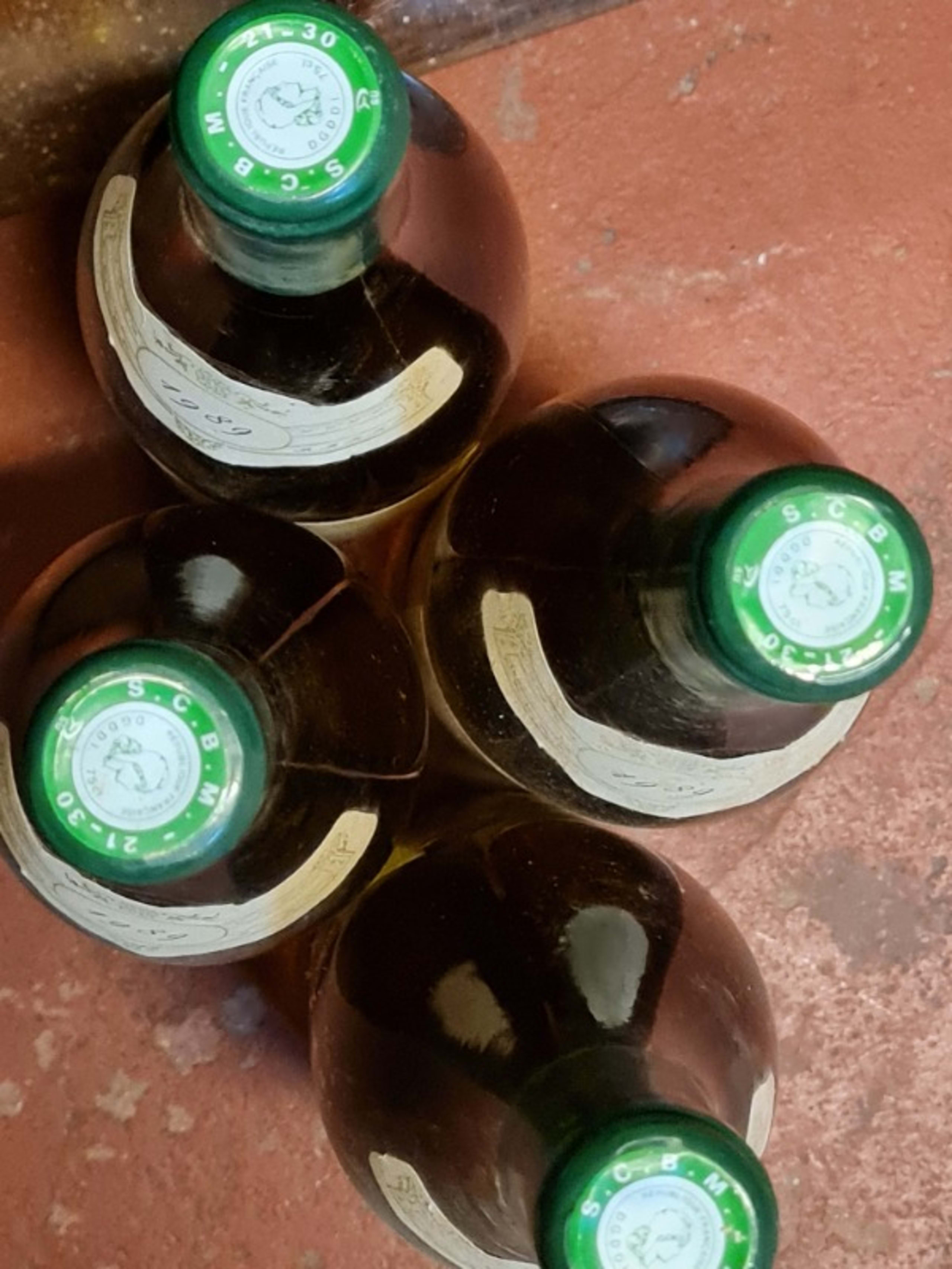 Caps