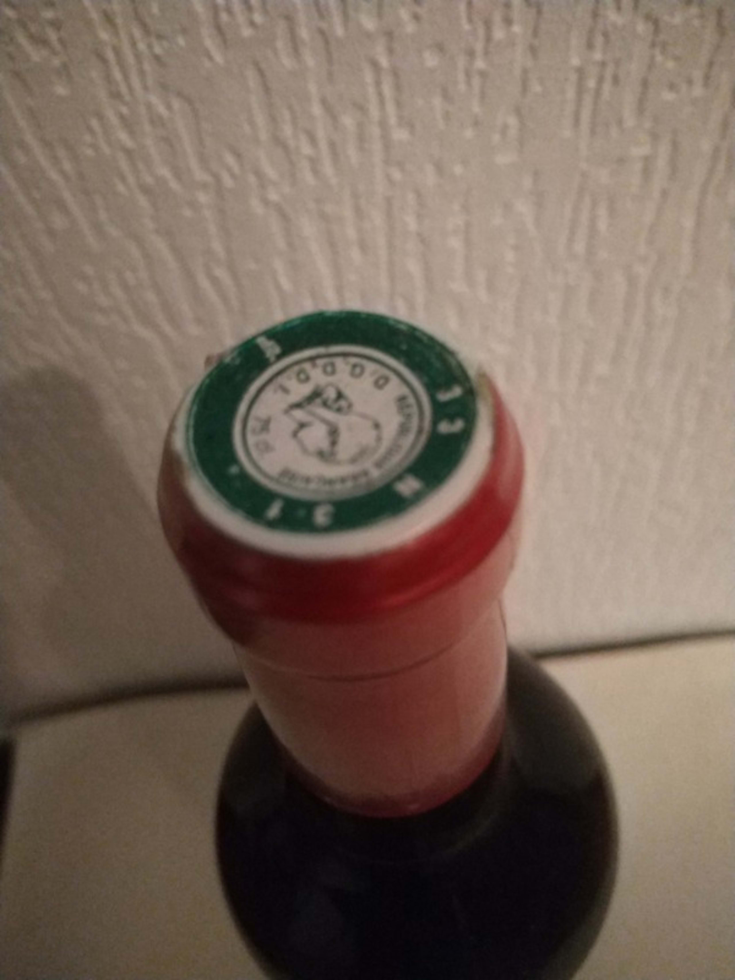 Caps