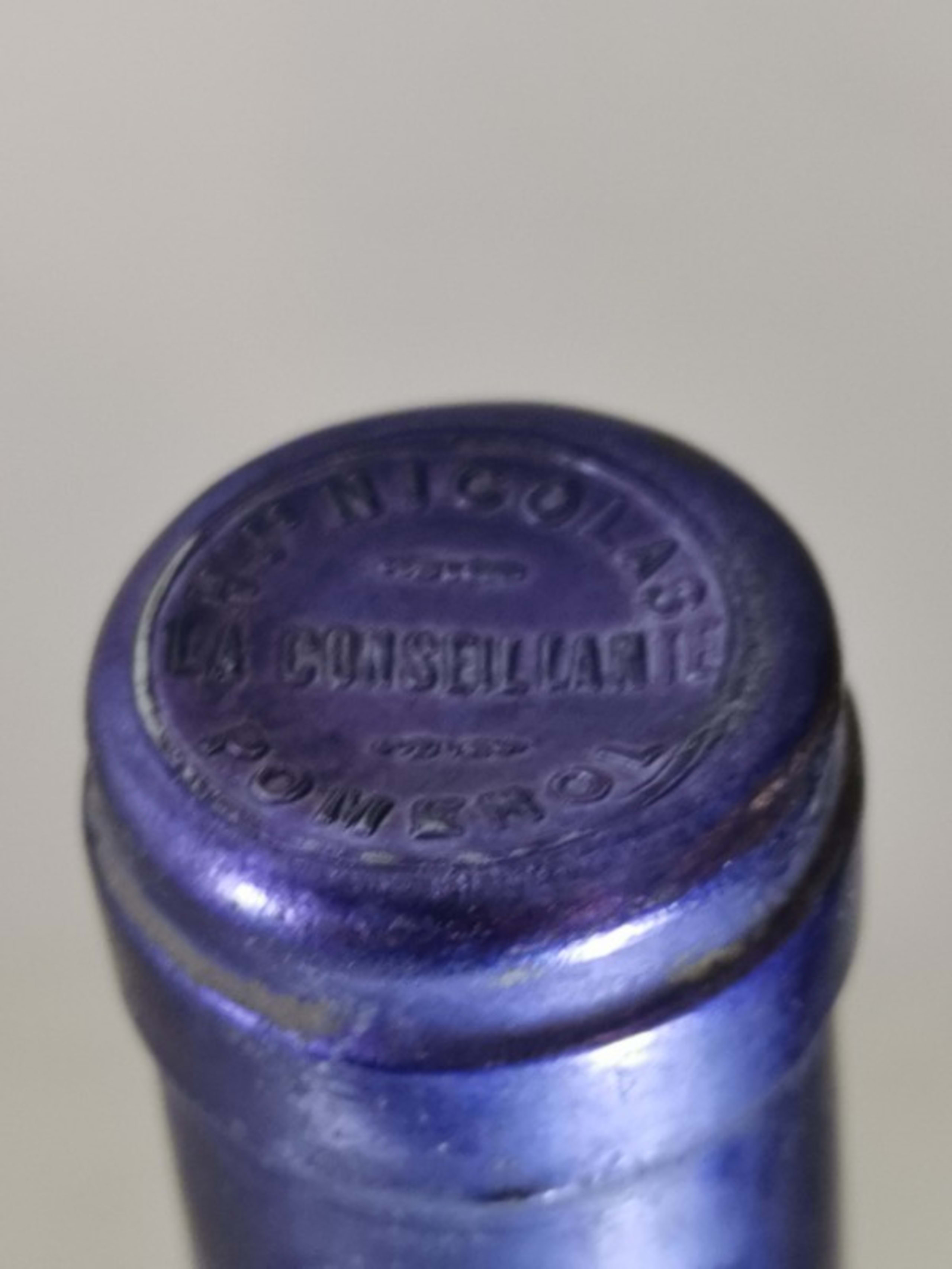Caps