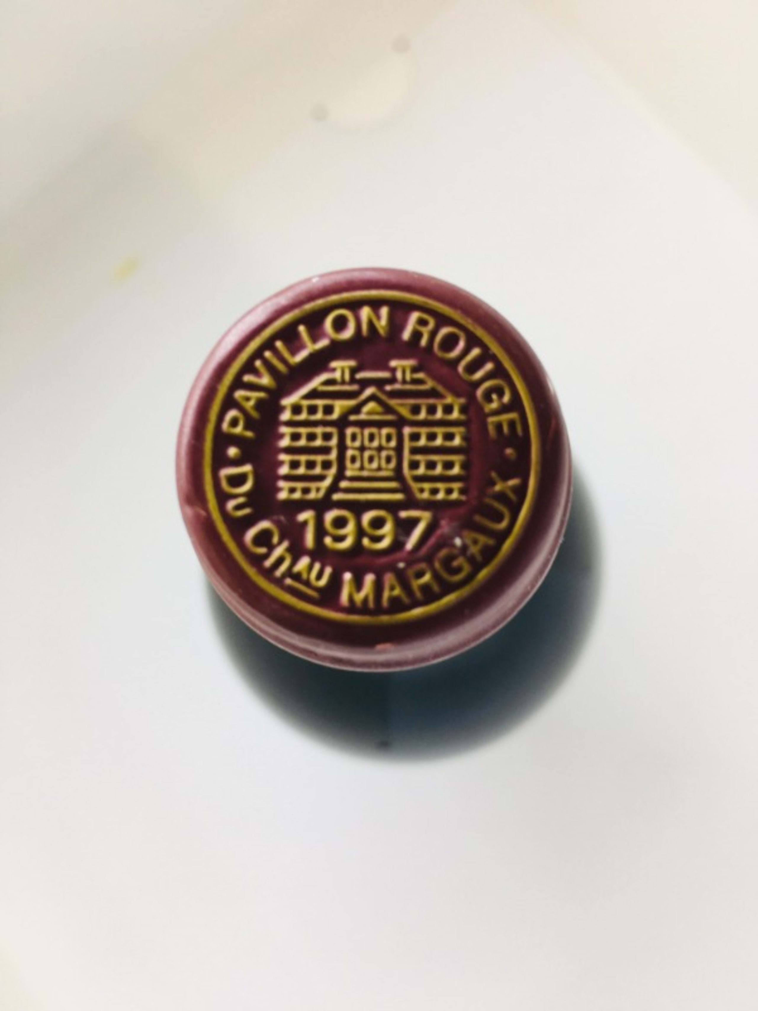 Caps