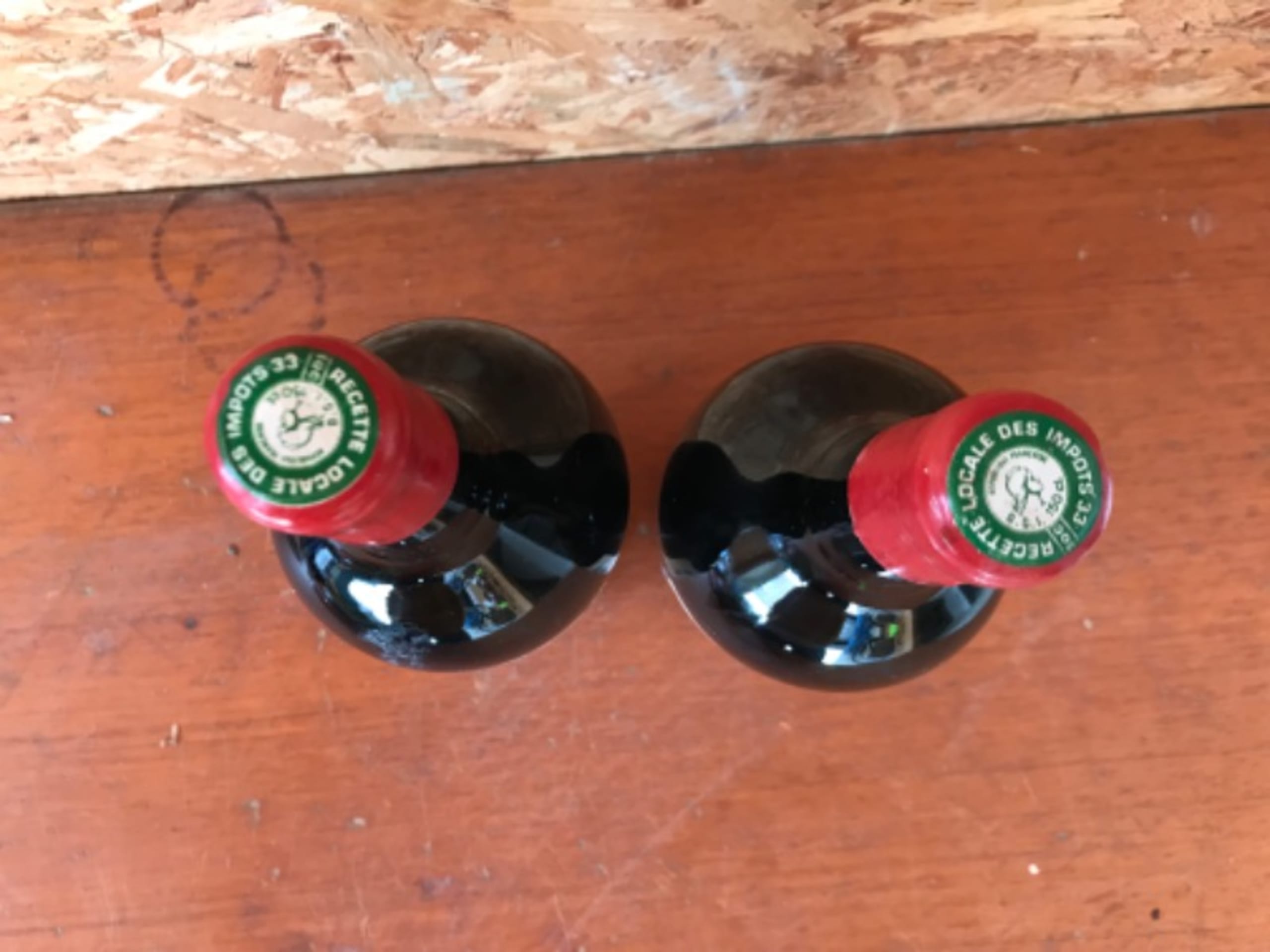Caps