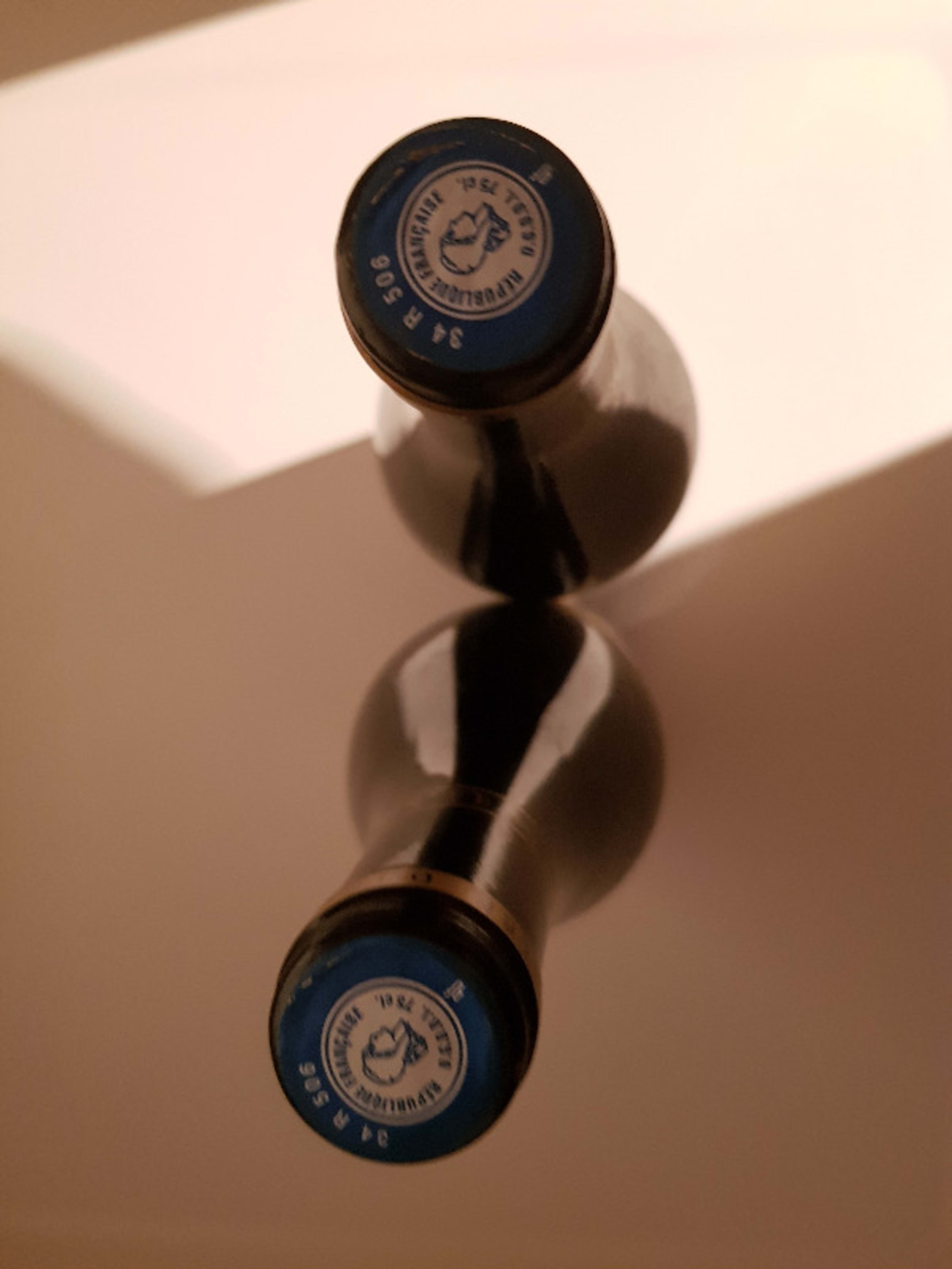 Caps