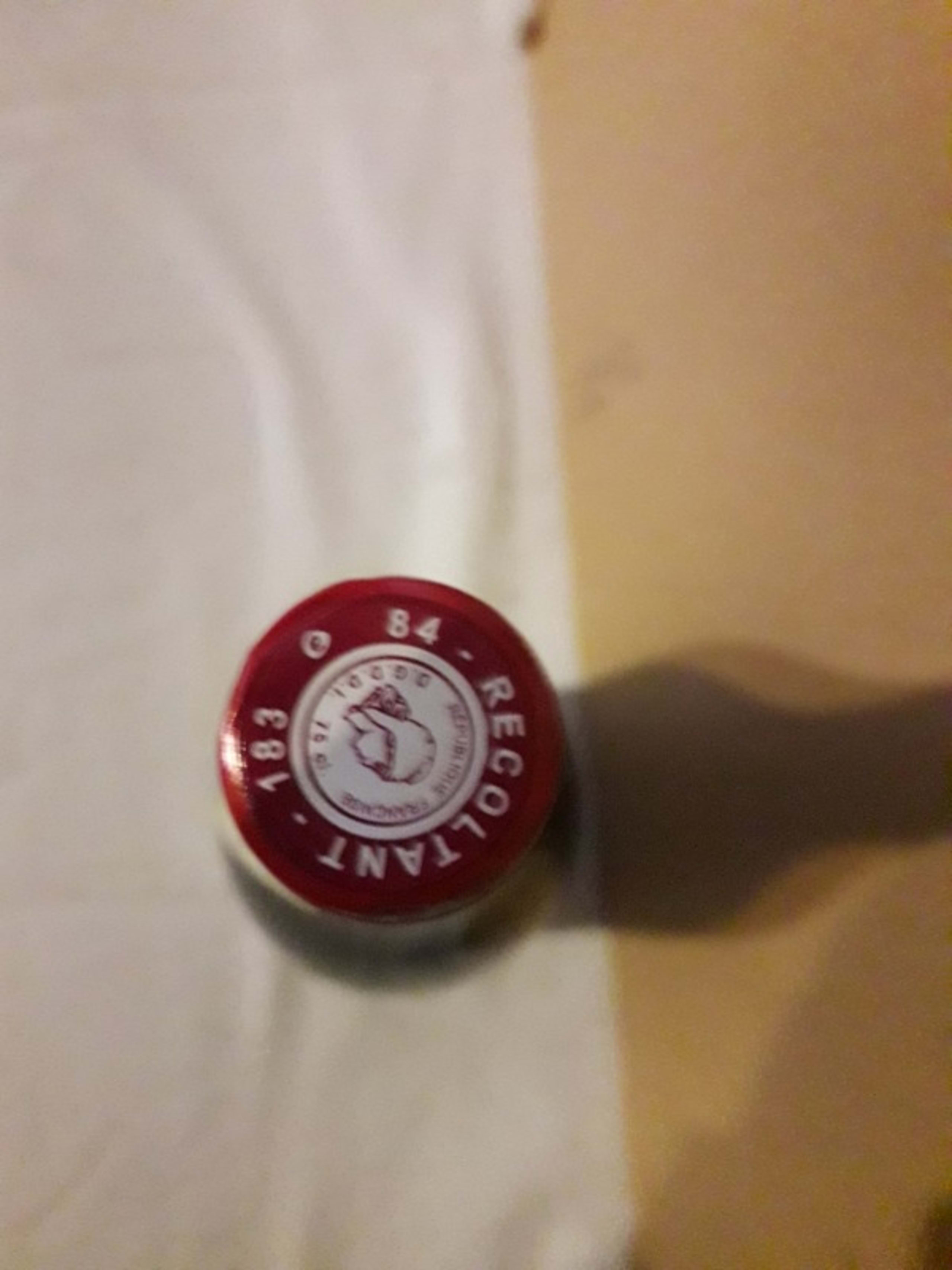 Caps