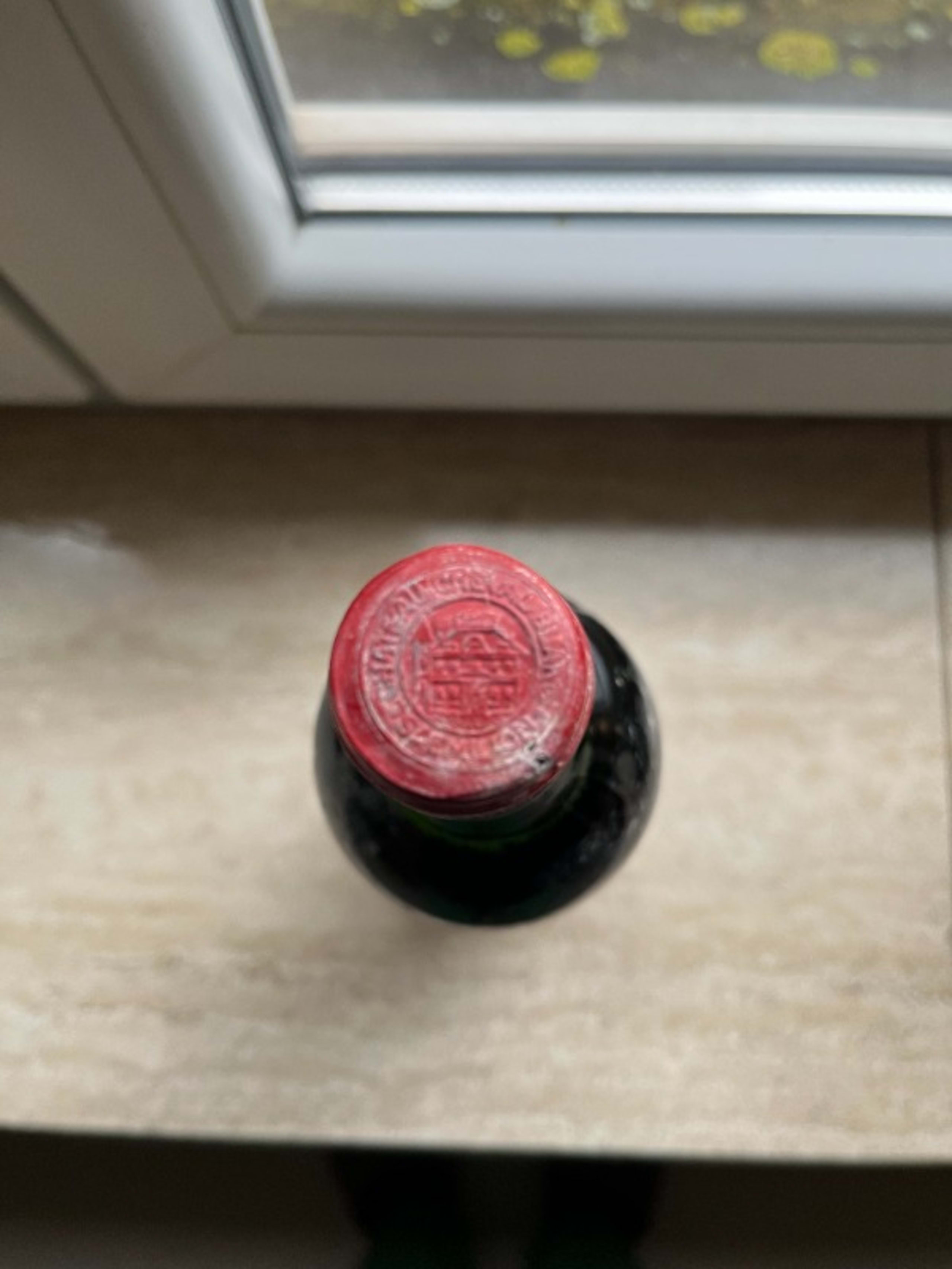 Caps
