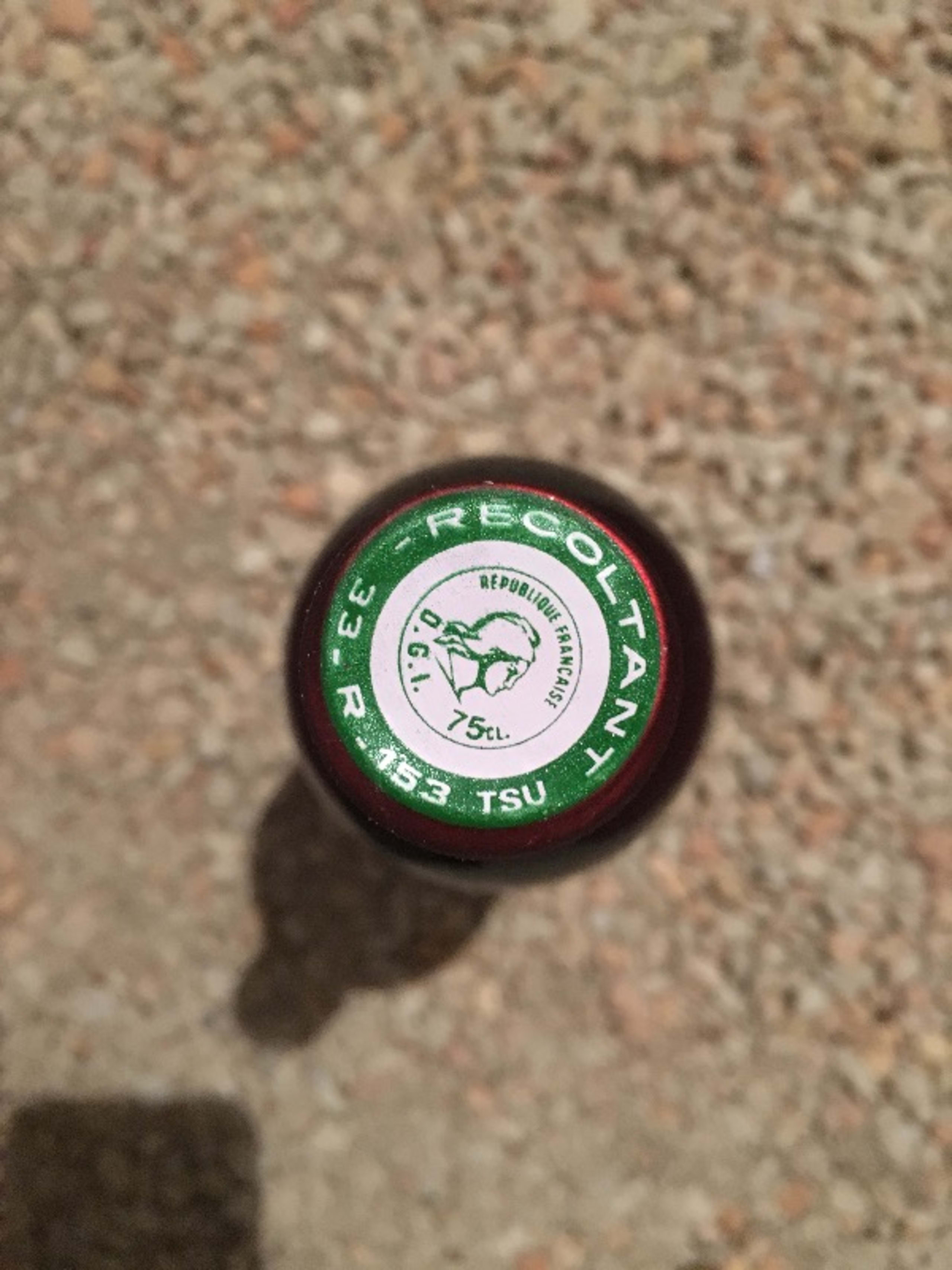 Caps