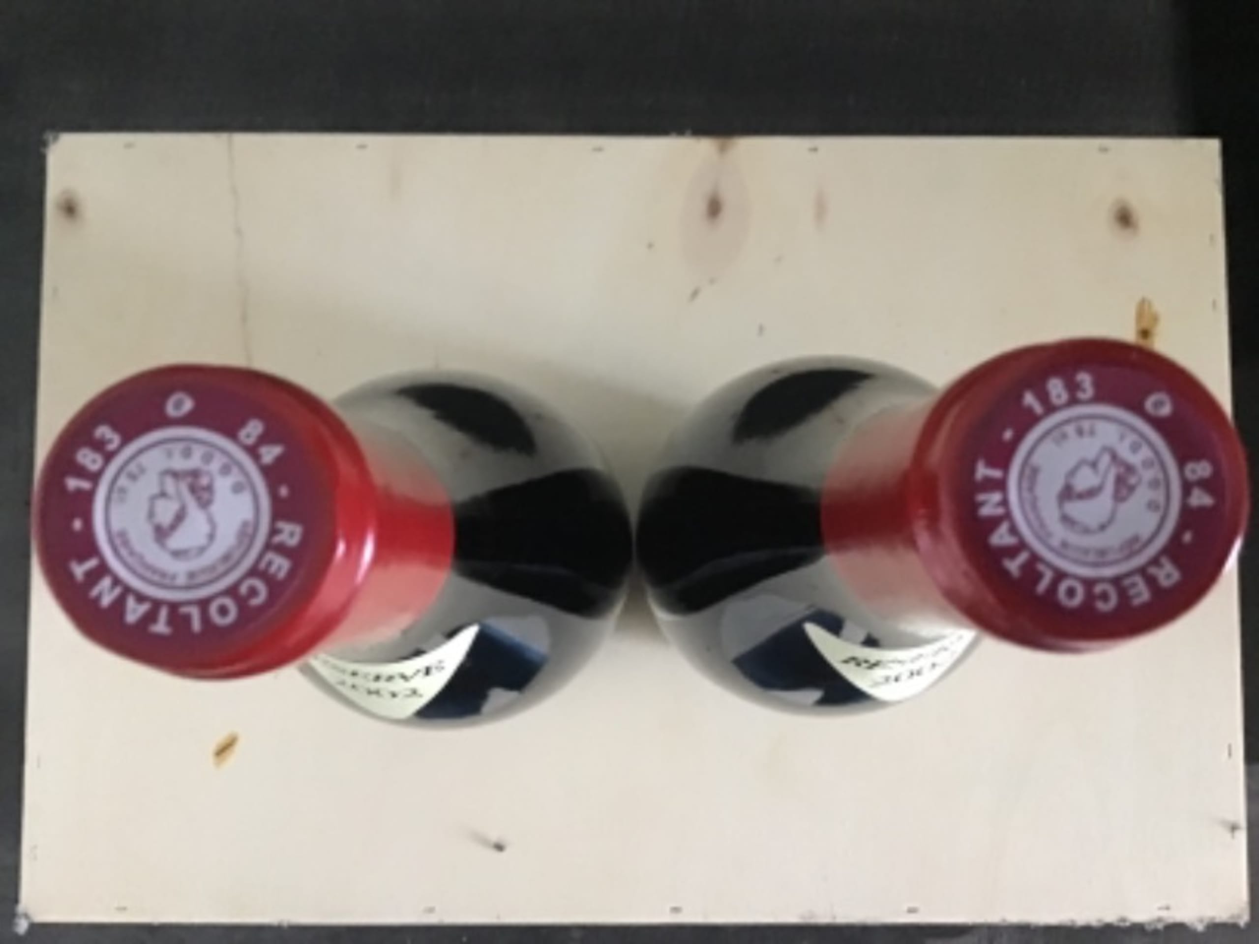 Caps