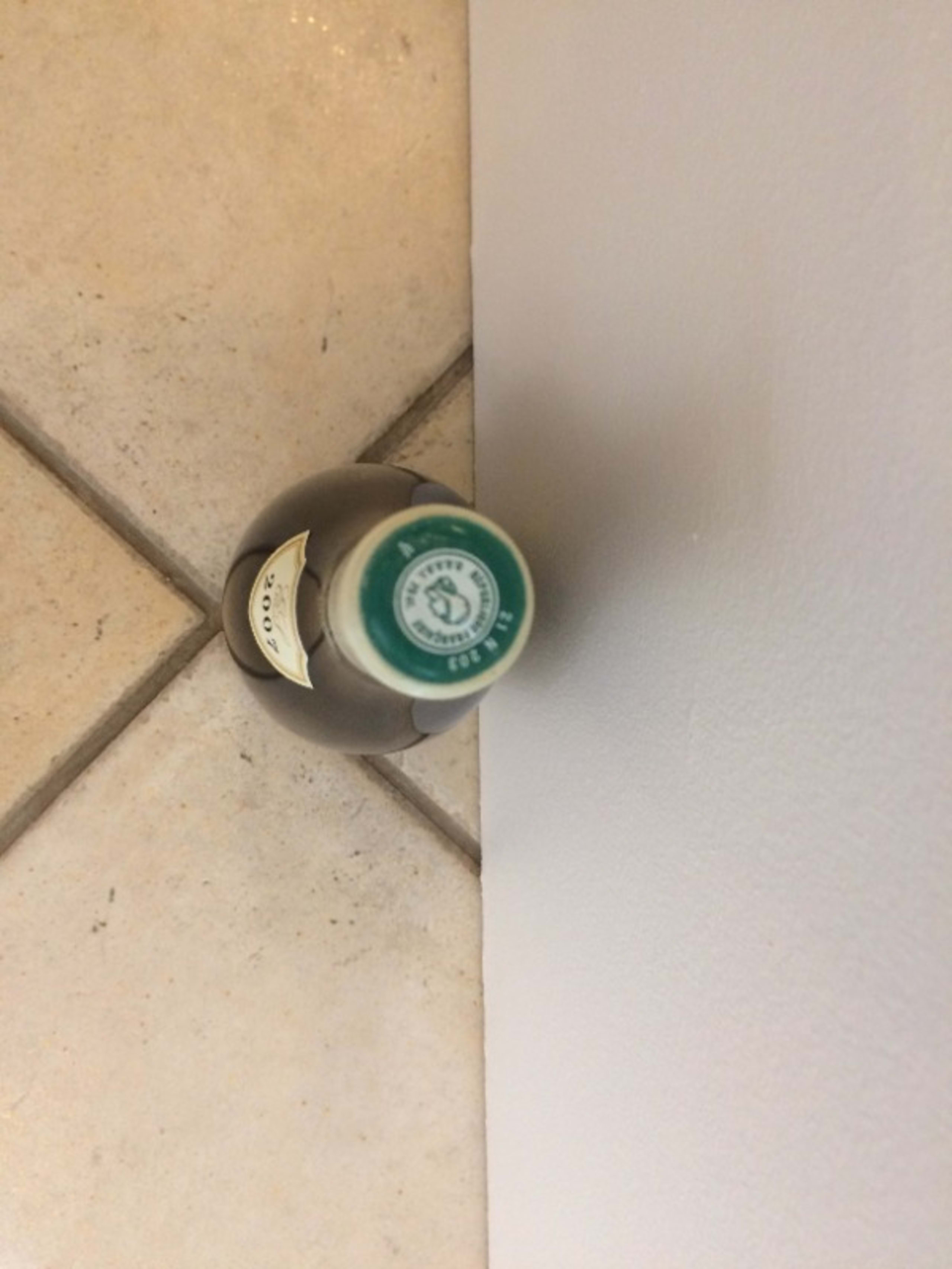Caps