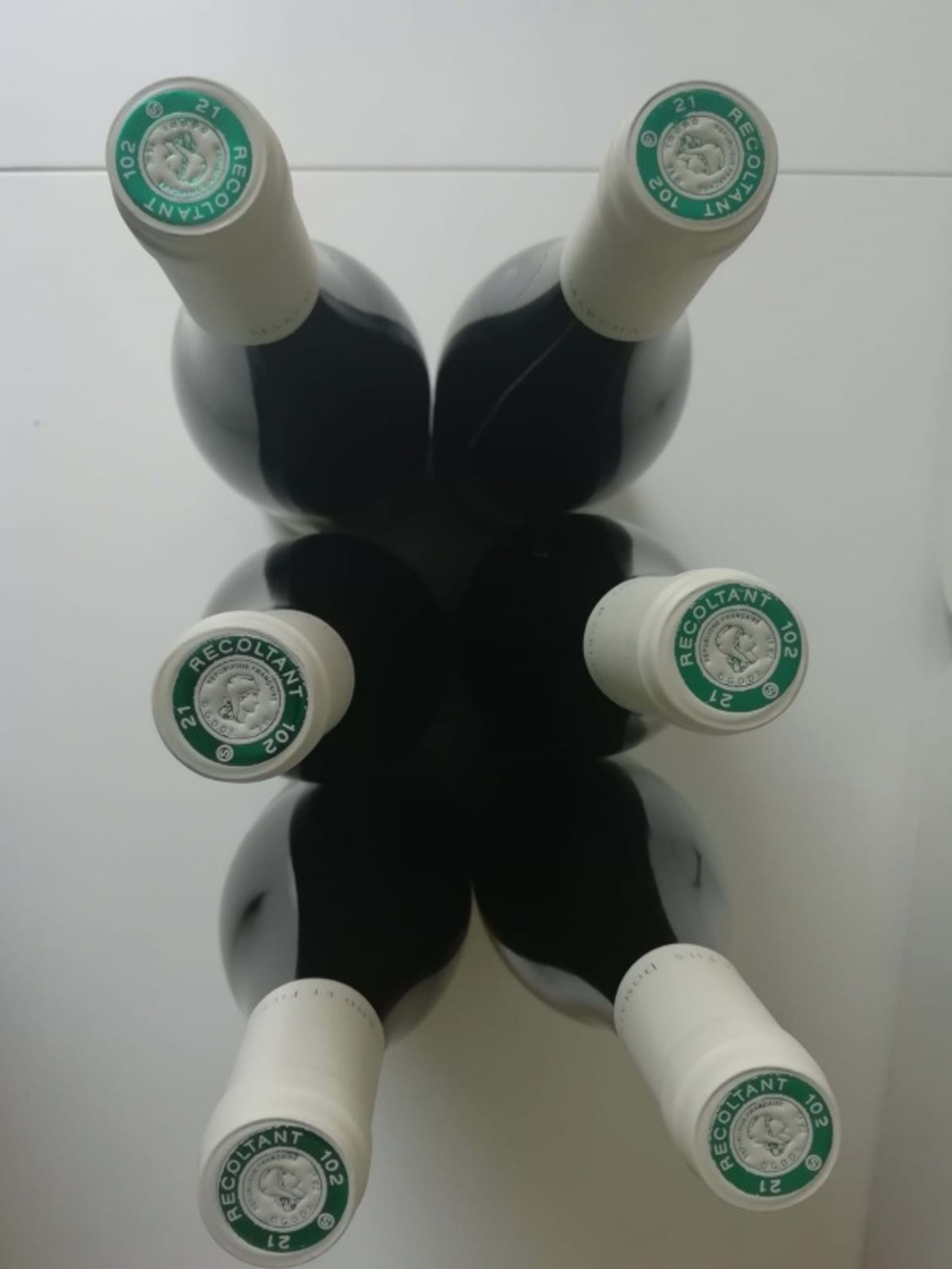 Caps