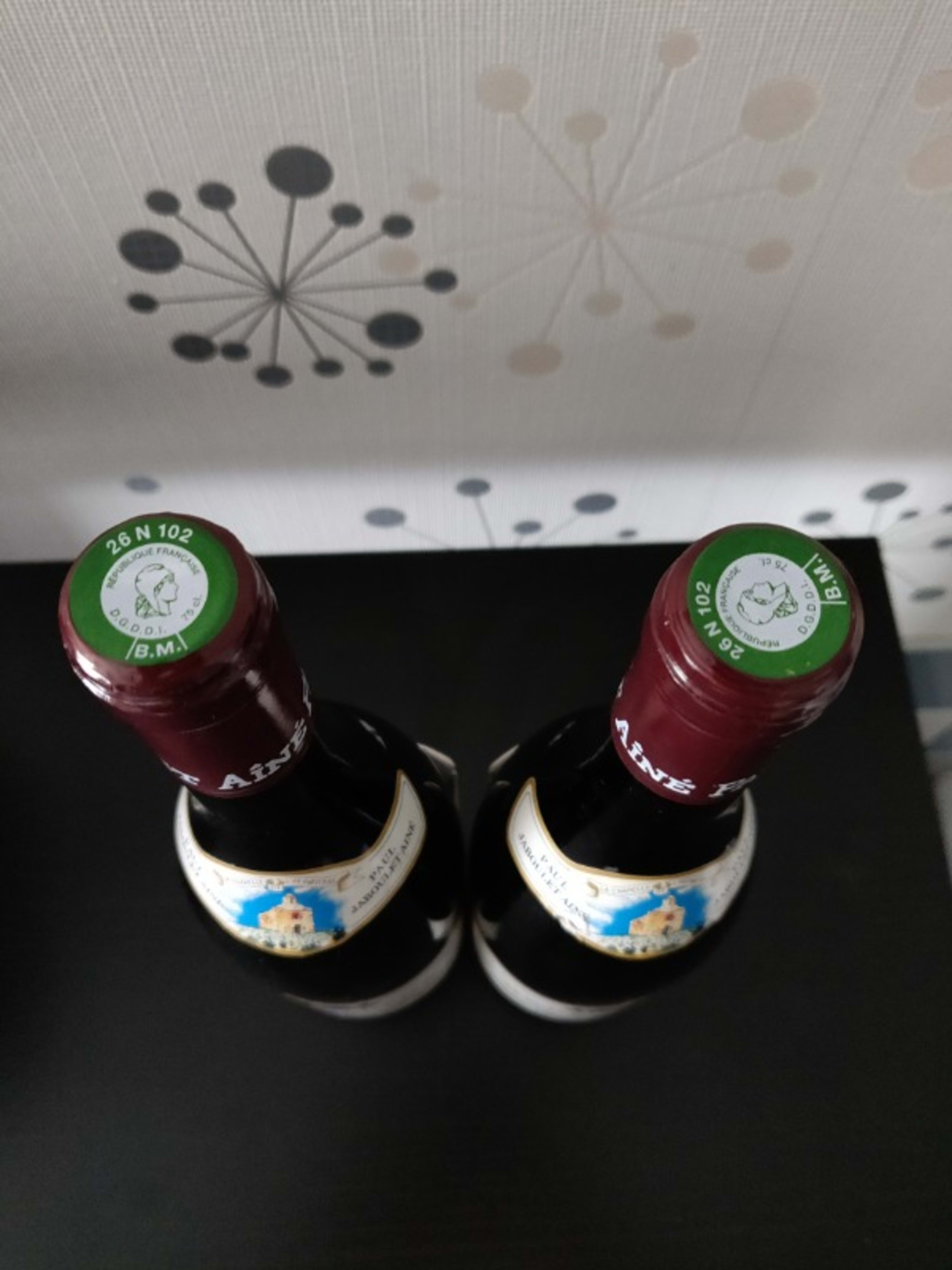 Caps
