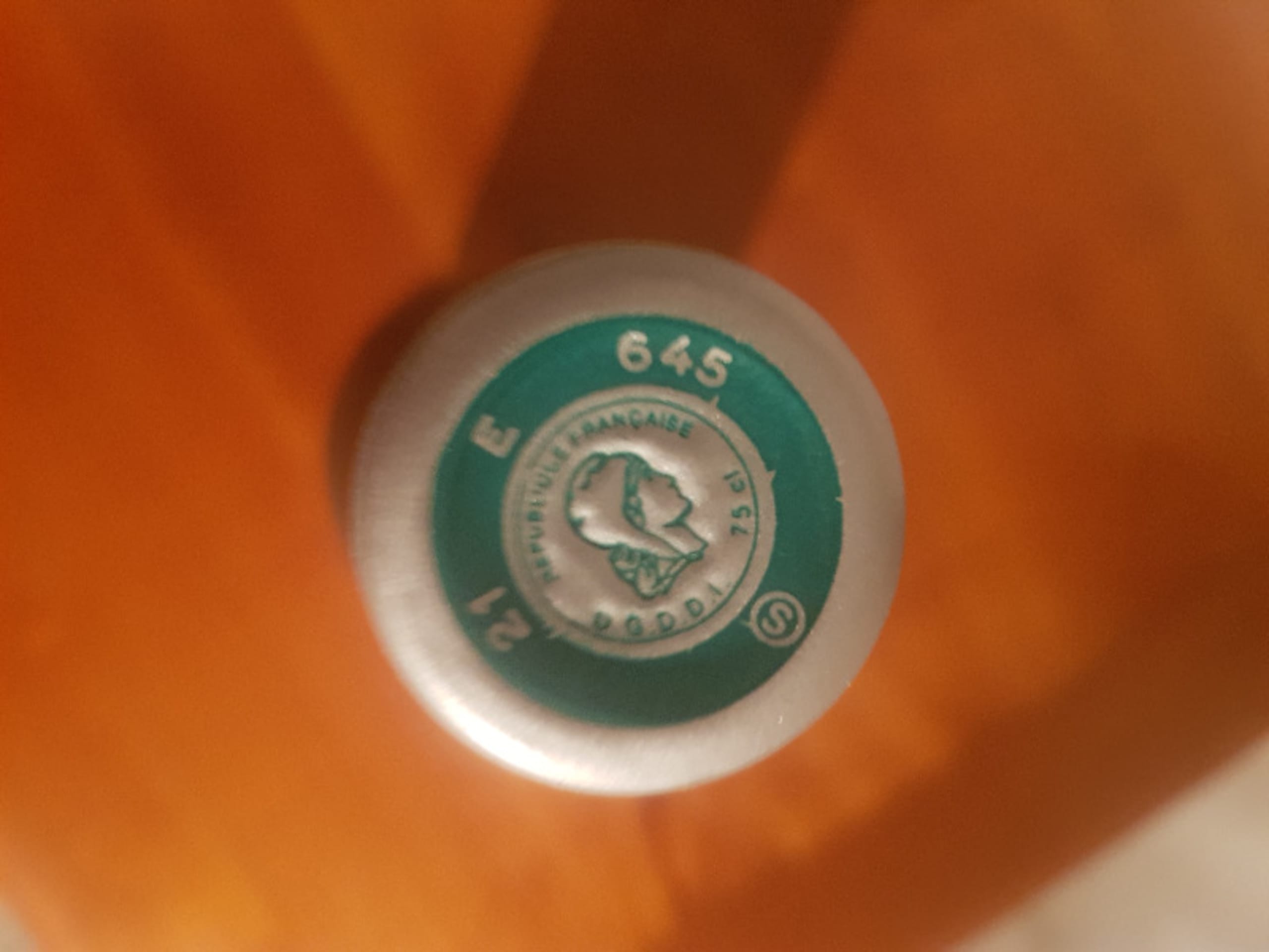 Caps