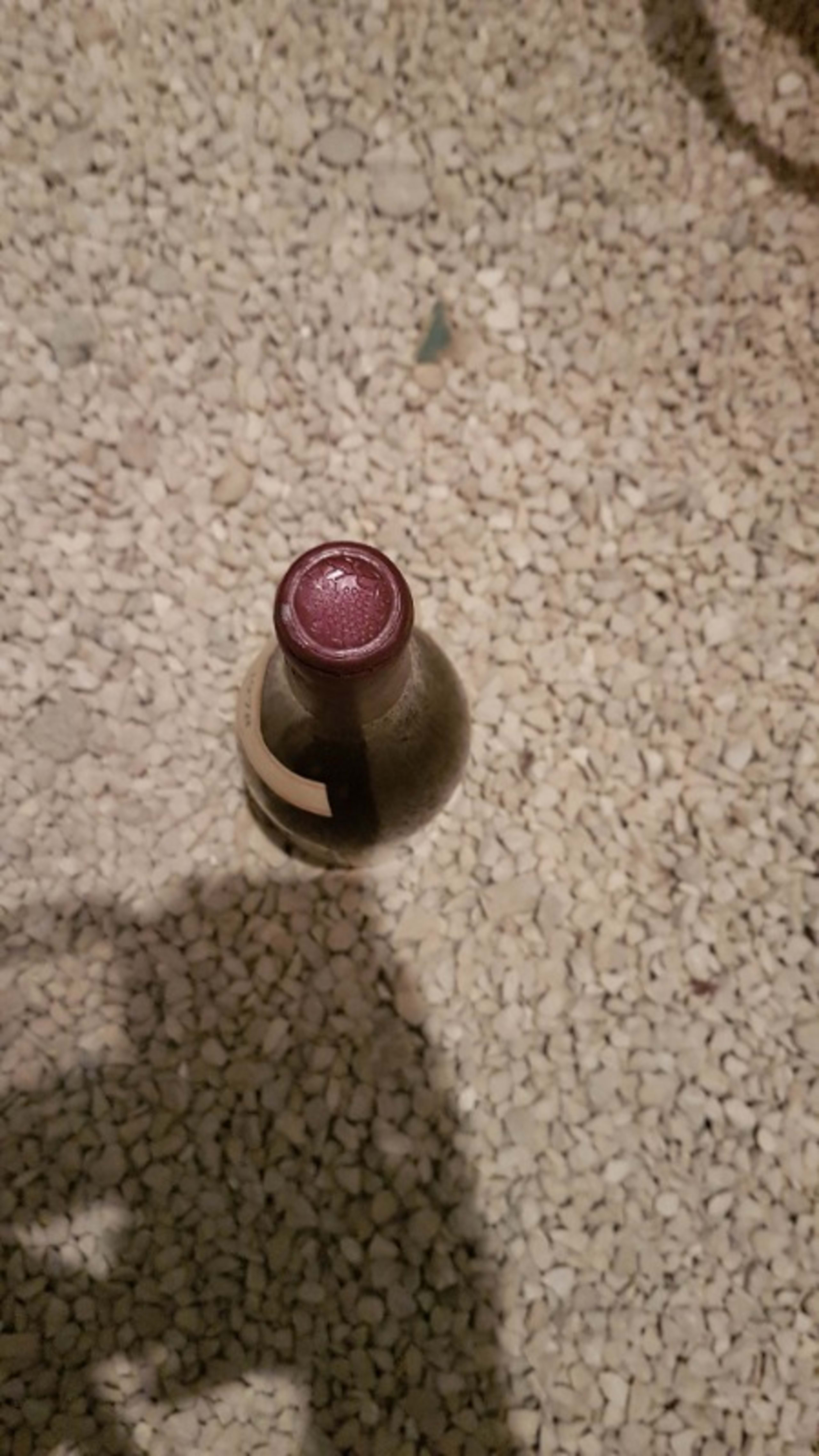 Caps